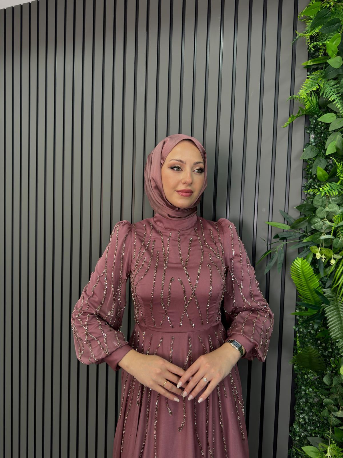 Abiye
Kayra Abiye Gül Kurusu