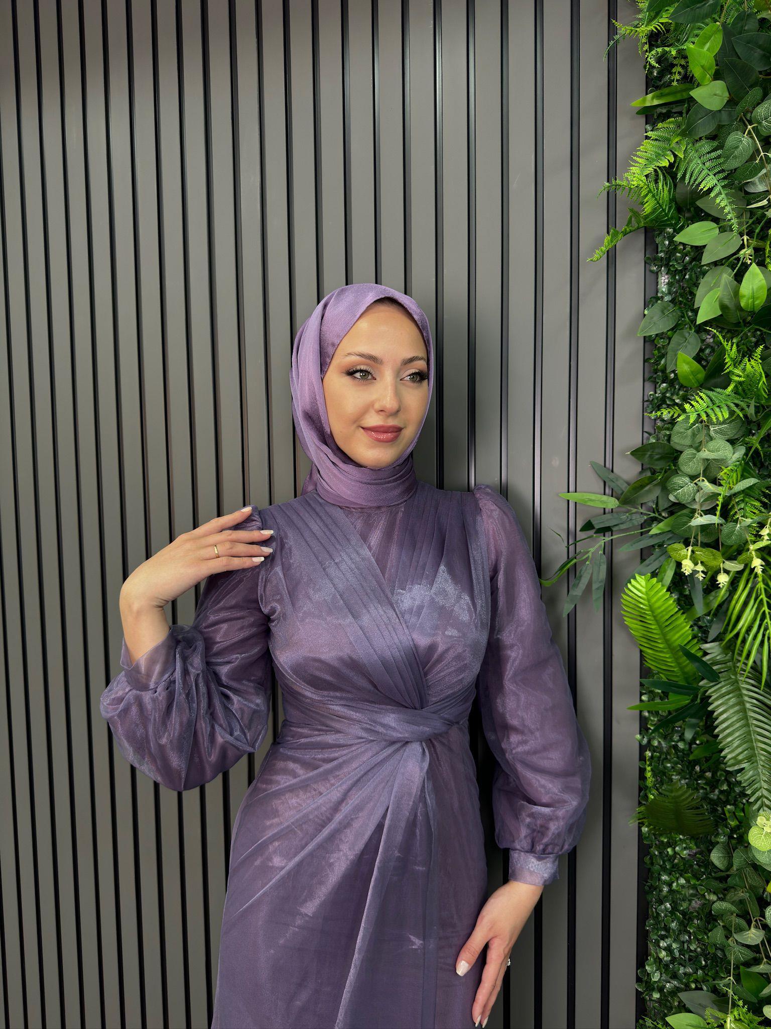 Abiye
Kübra Abiye Lila