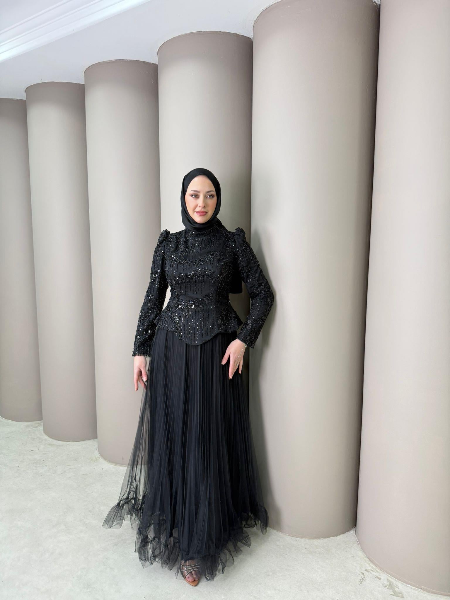 Abiye
Linda Abiye Siyah