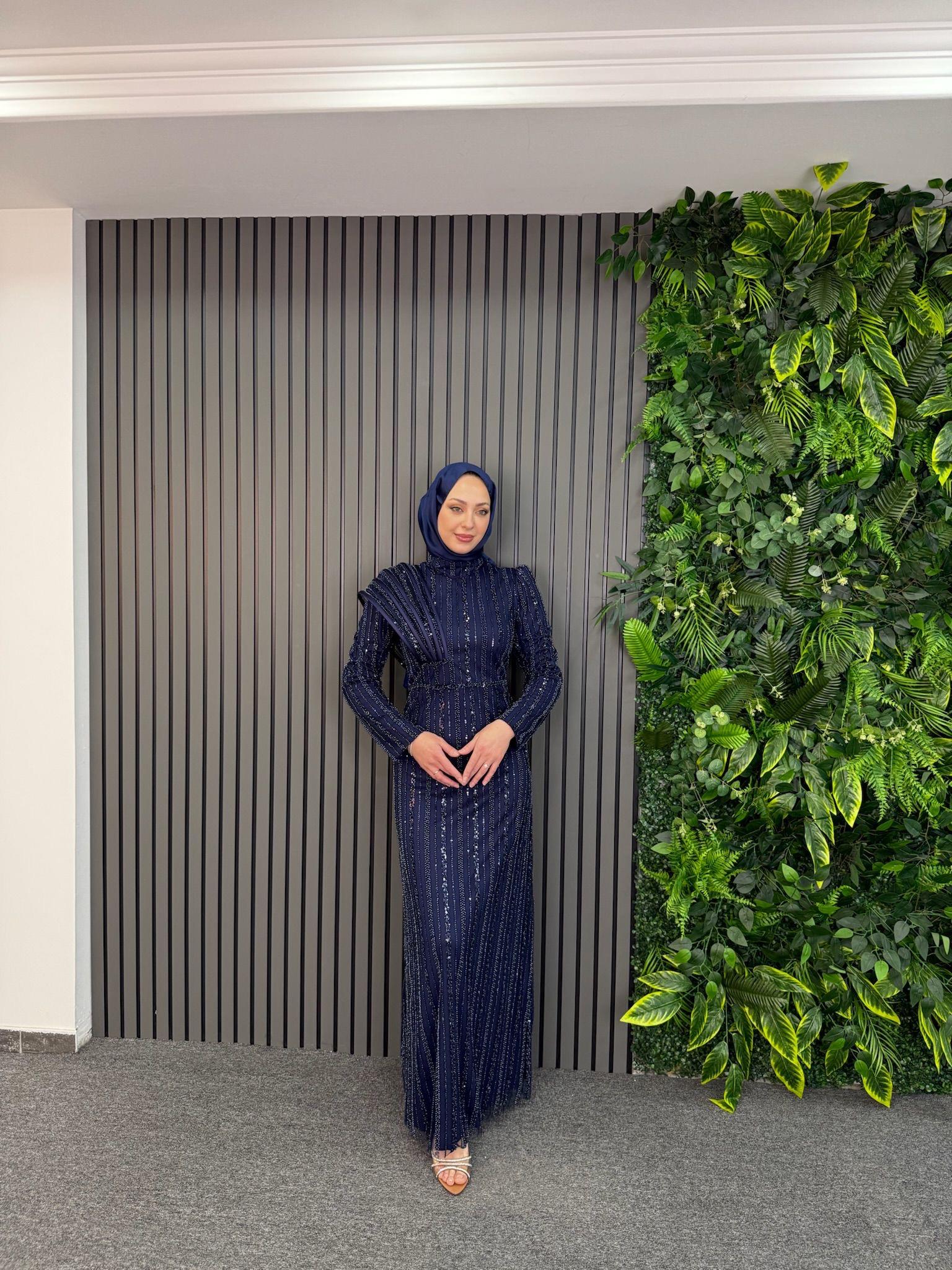 Abiye
Lira Abiye Lacivert