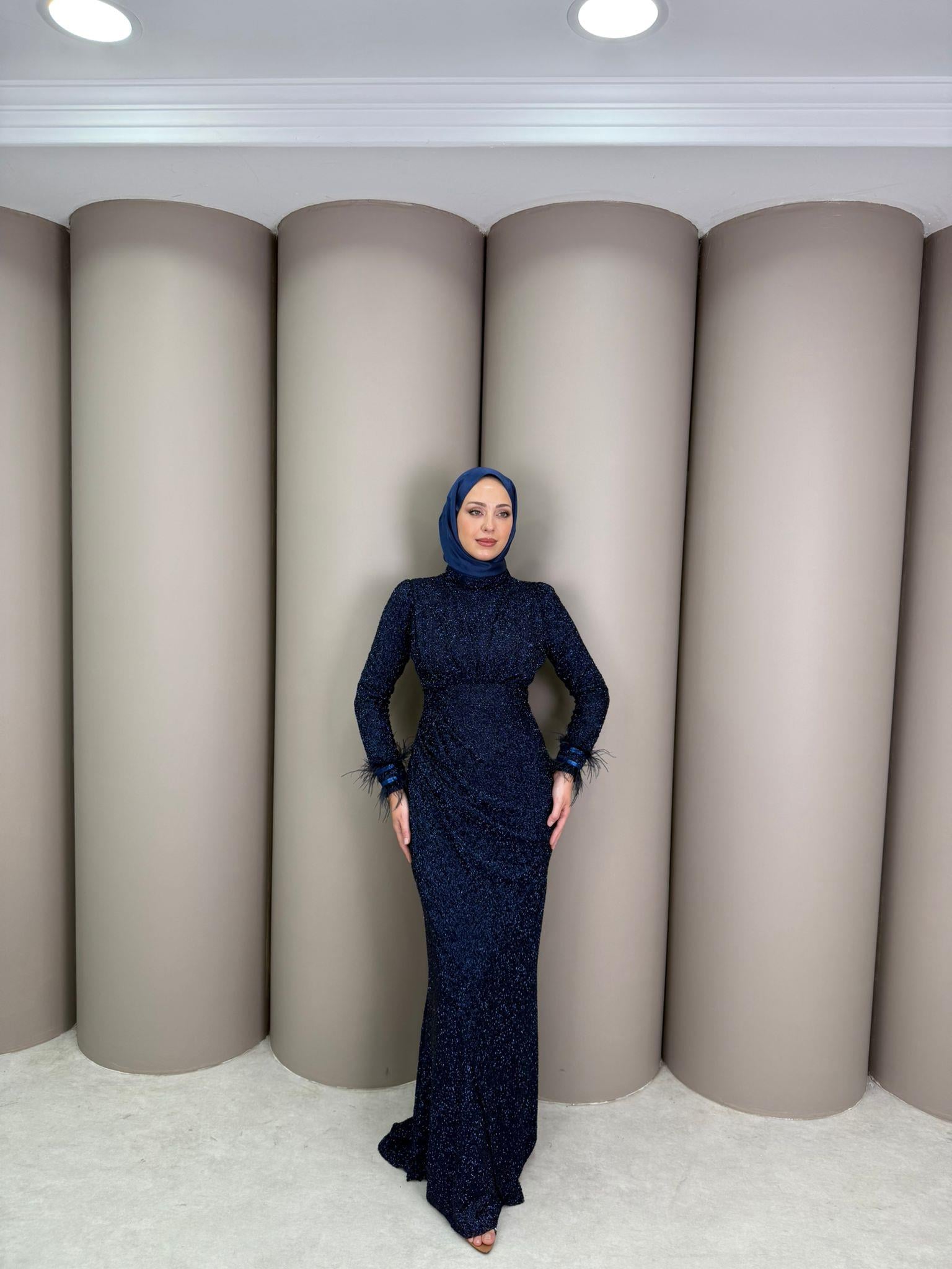 Abiye
Loren Abiye Lacivert