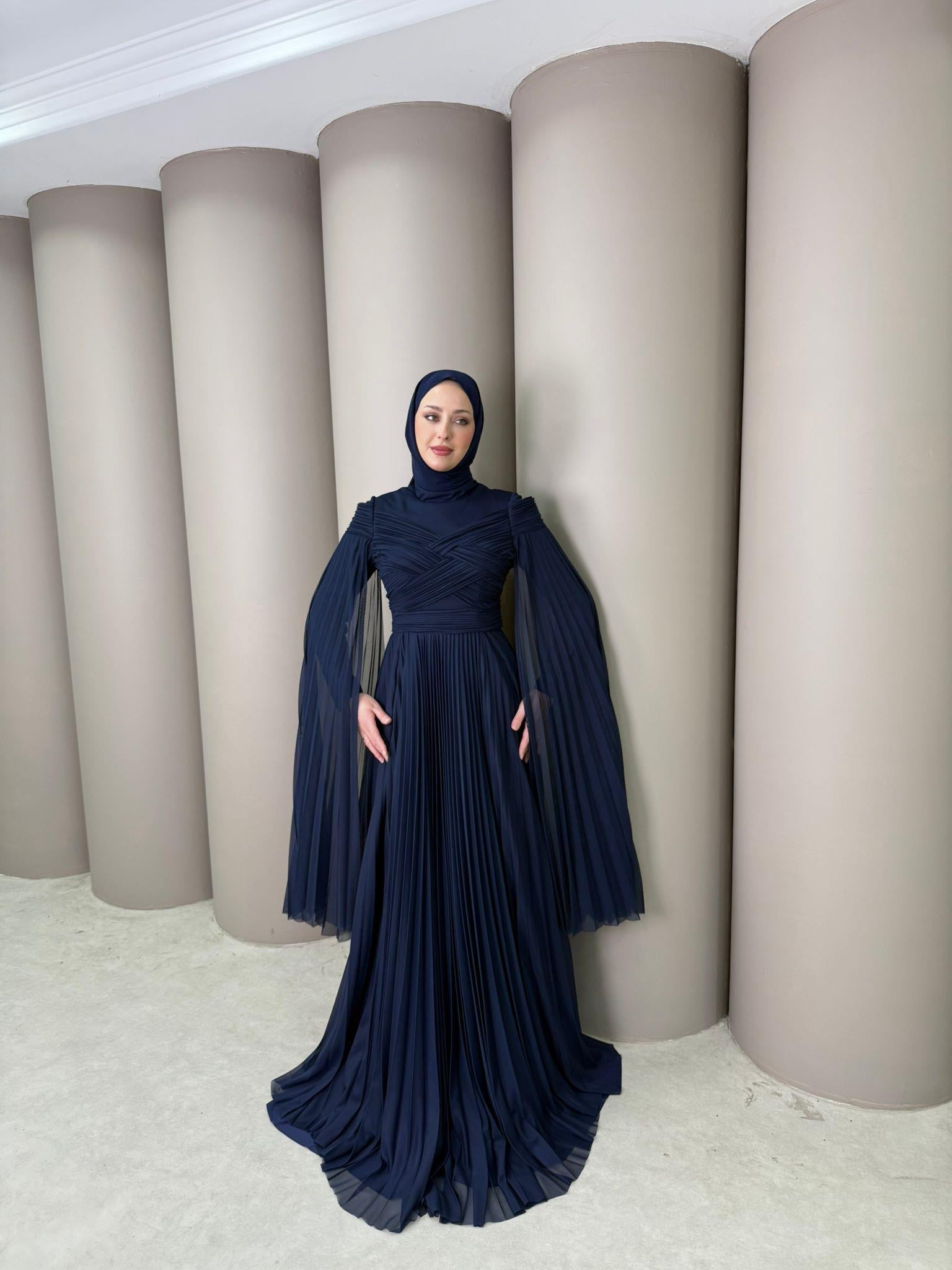 Abiye
Mina Abiye Lacivert