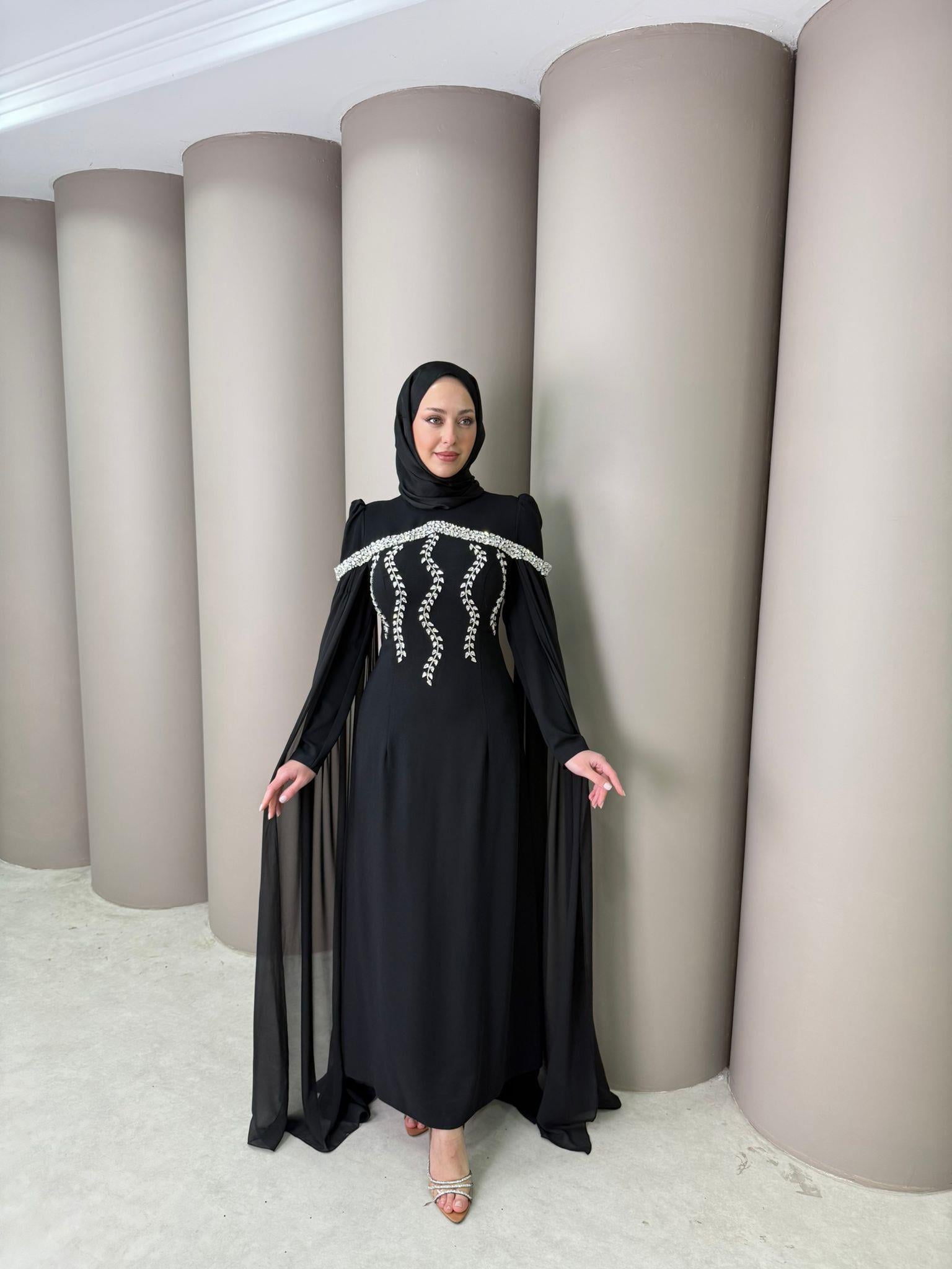 Abiye
Mine Abiye Siyah