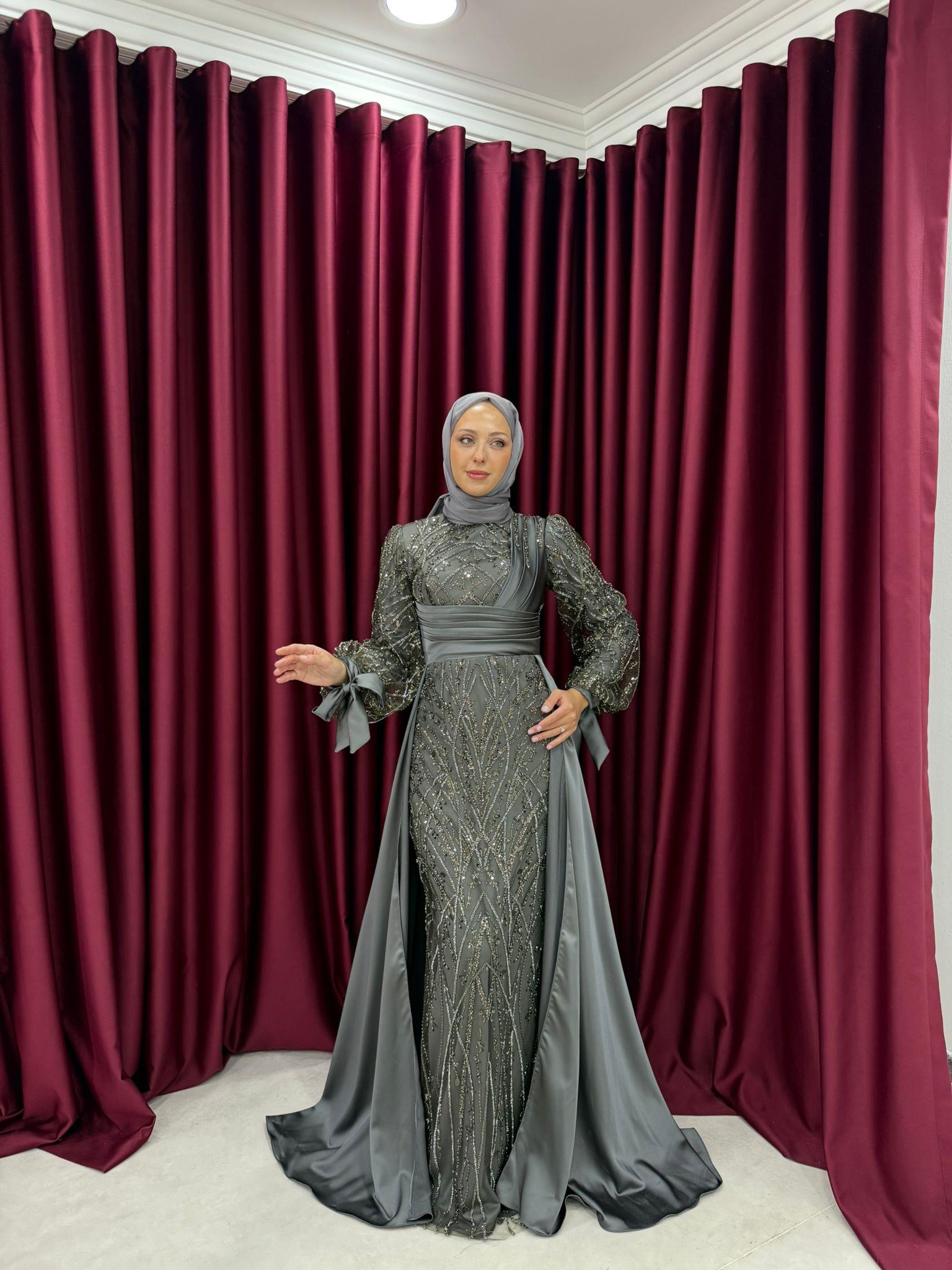 Abiye
Minel Abiye Gri