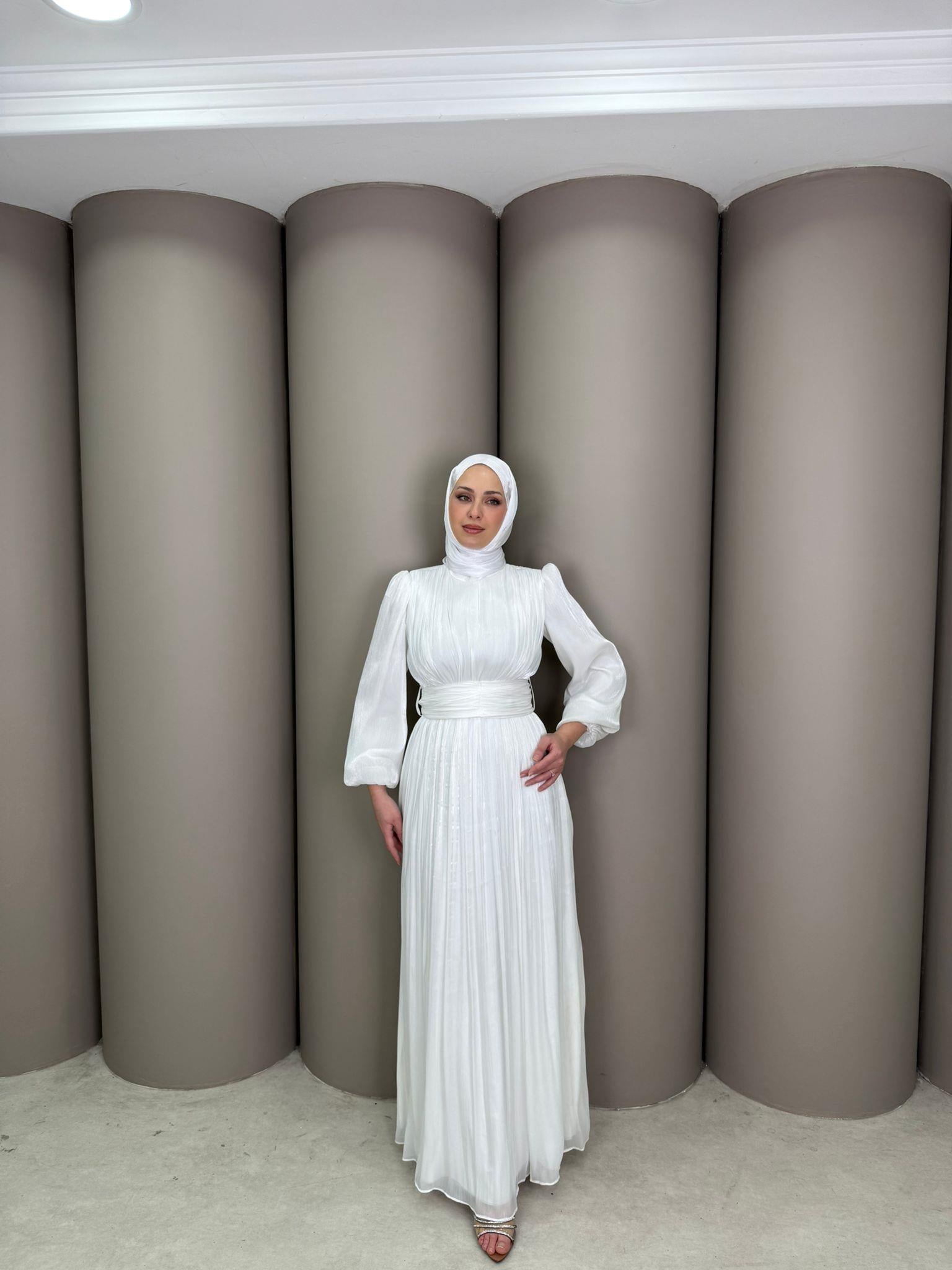 Abiye
Müge Abiye Beyaz