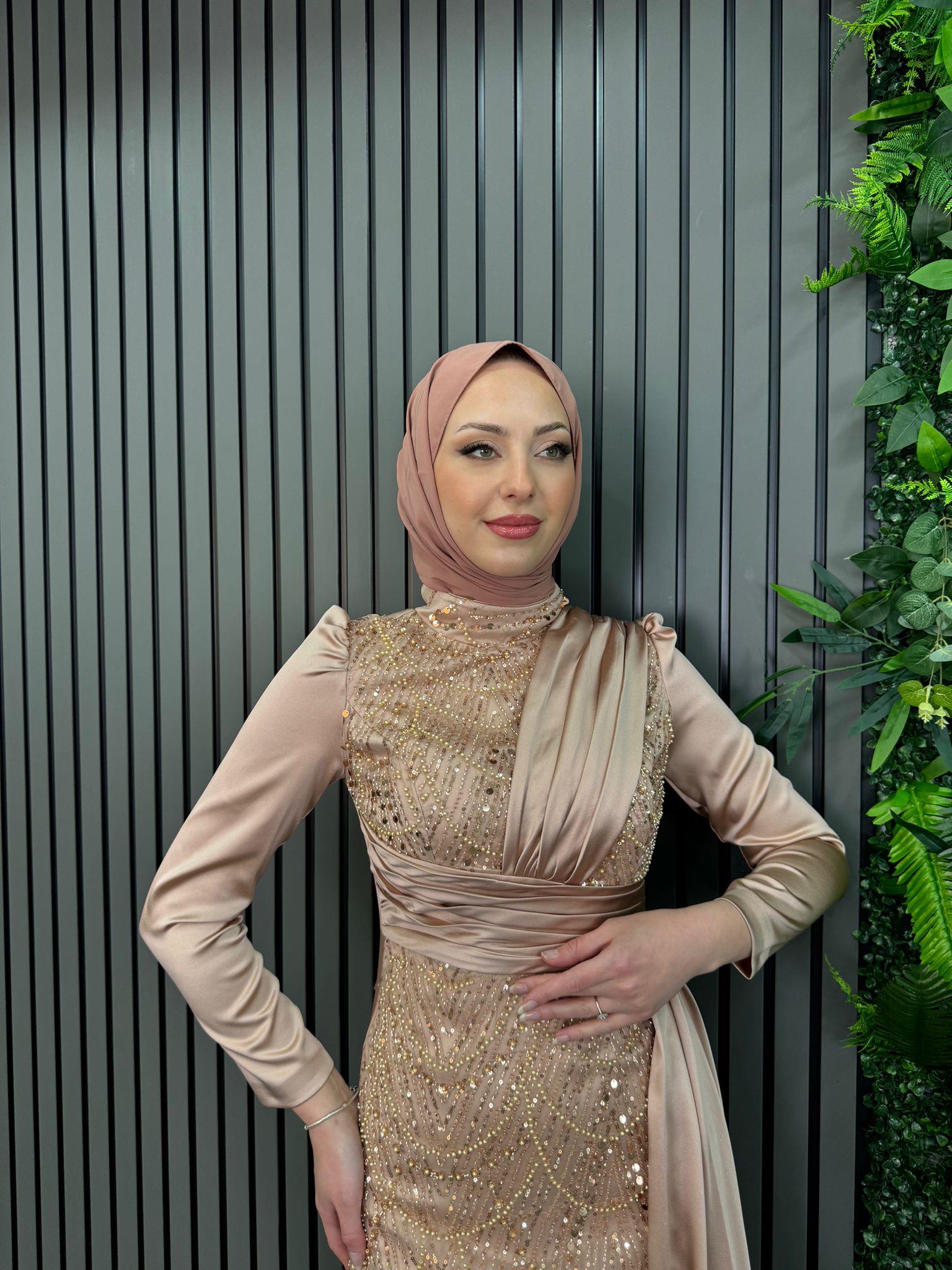 Abiye
Naz Abiye Bej