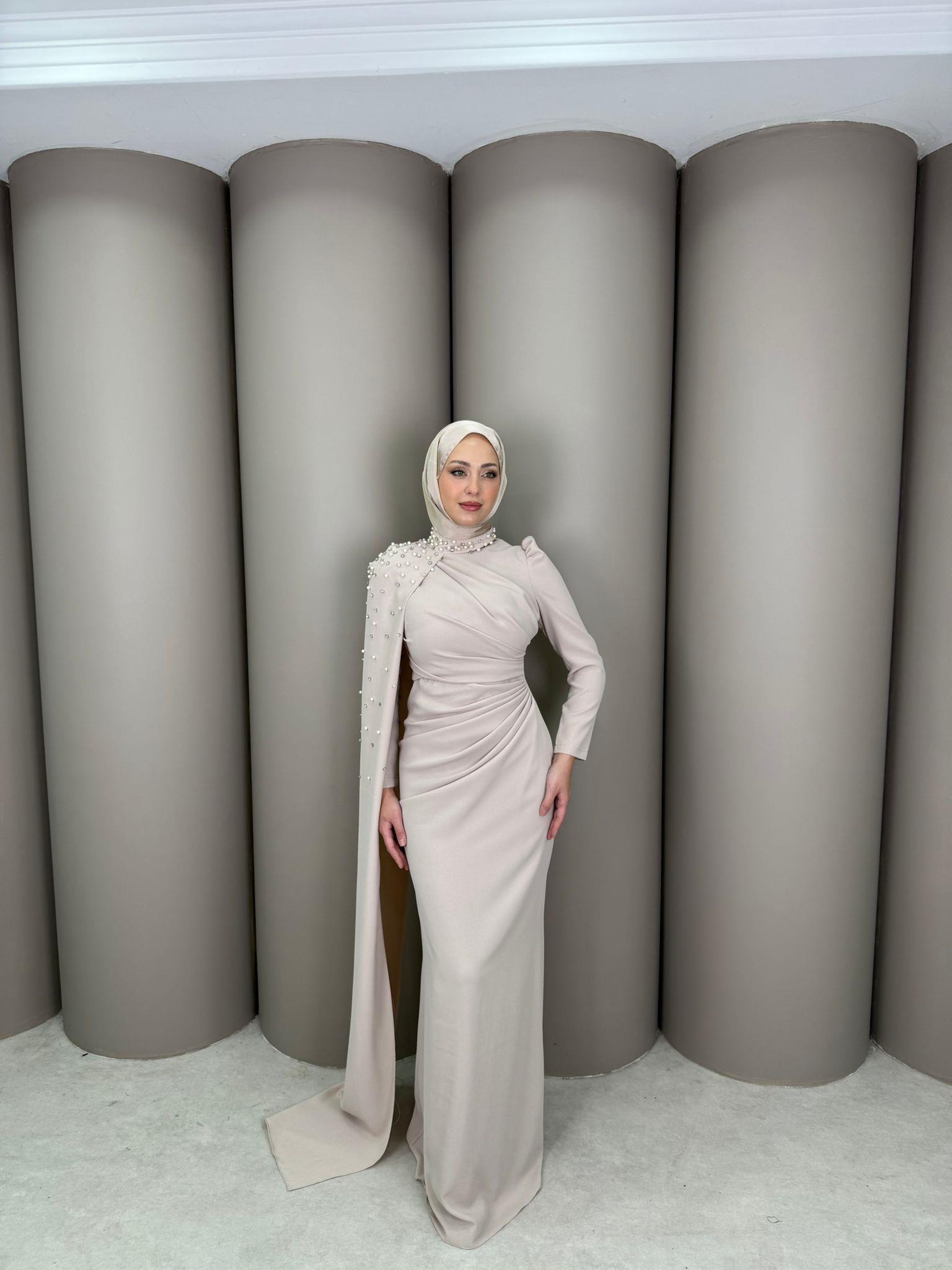 Abiye
Öykü Abiye Taş 