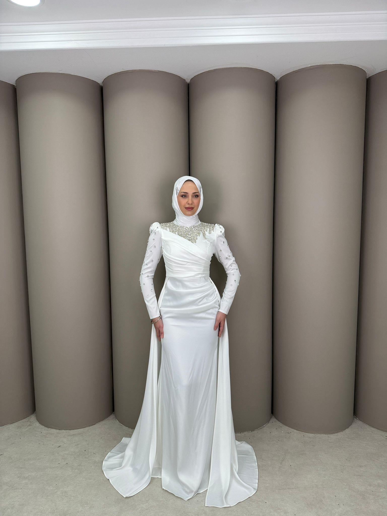 Abiye
Peri Abiye Beyaz