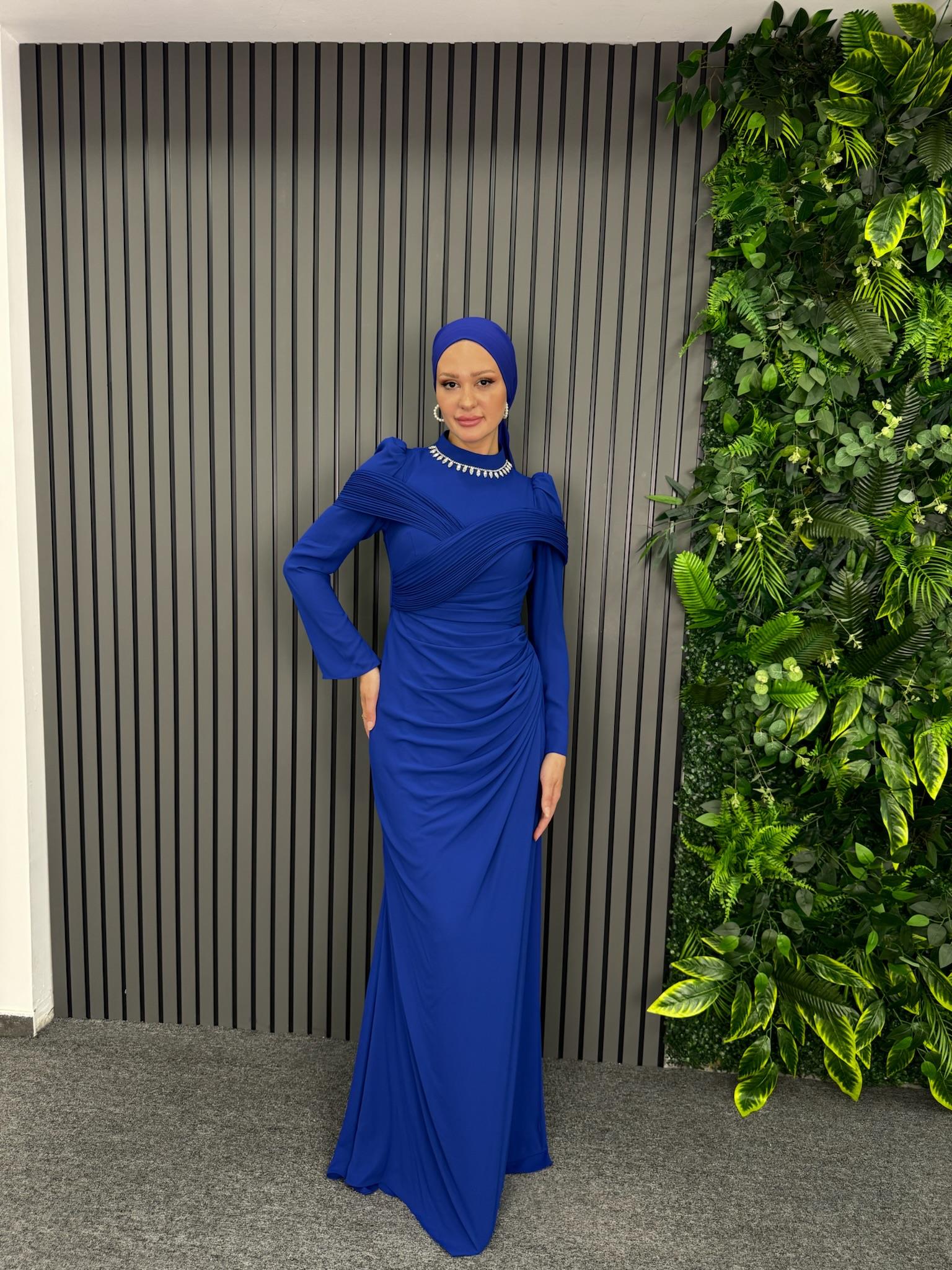 Abiye
Queen Abiye Saks