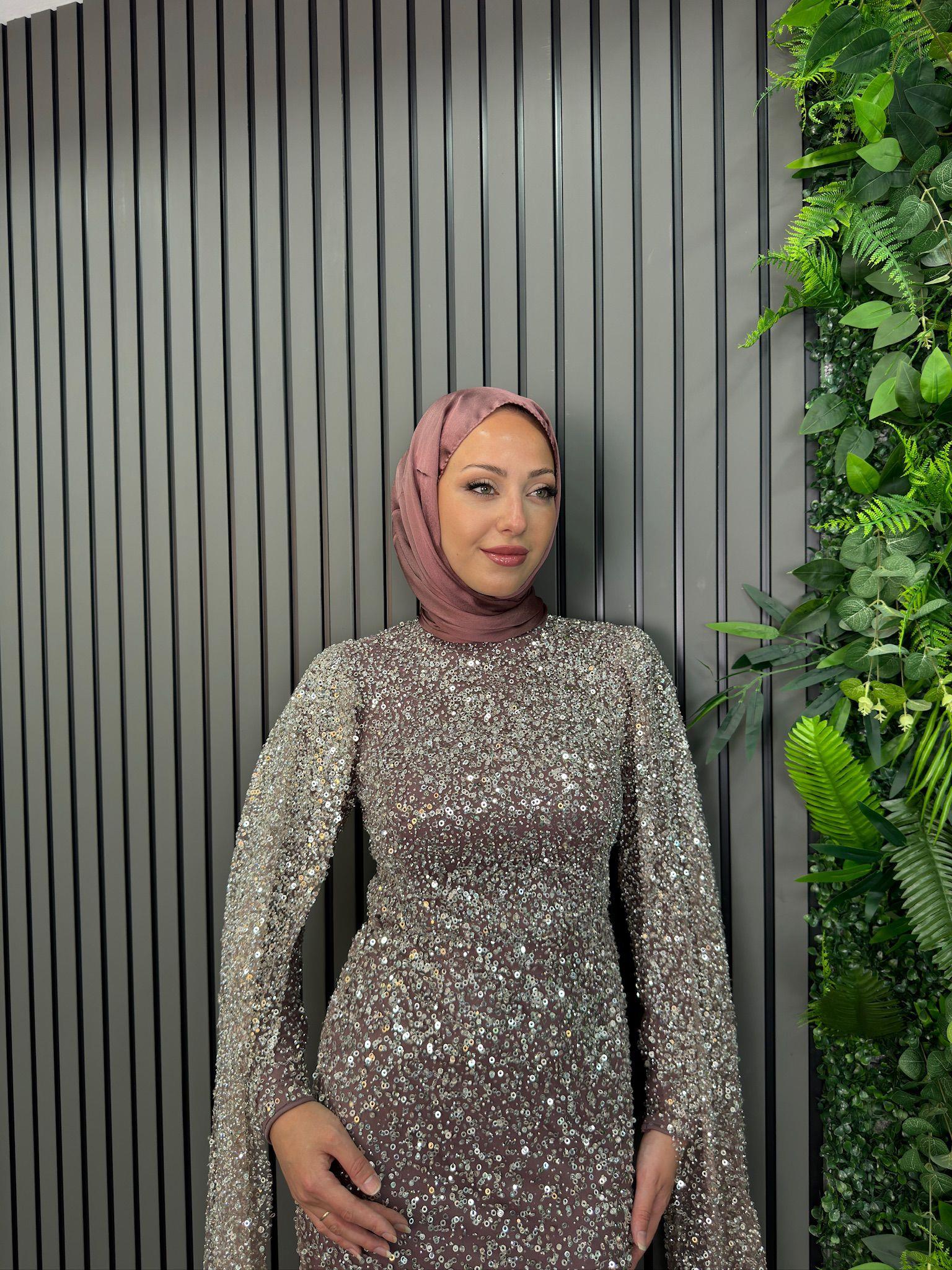 Abiye
Reina Abiye Gül Kurusu