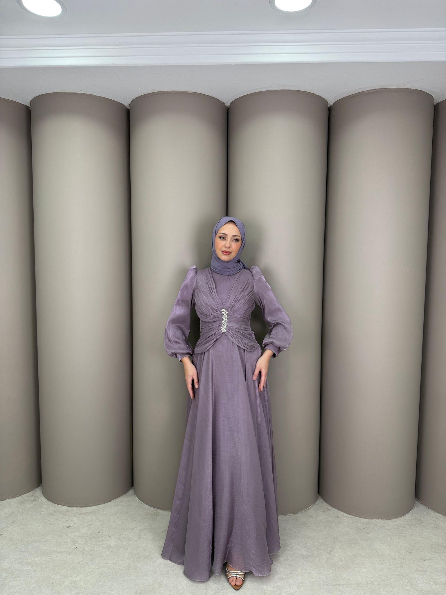 Abiye
Rienna Abiye Lila