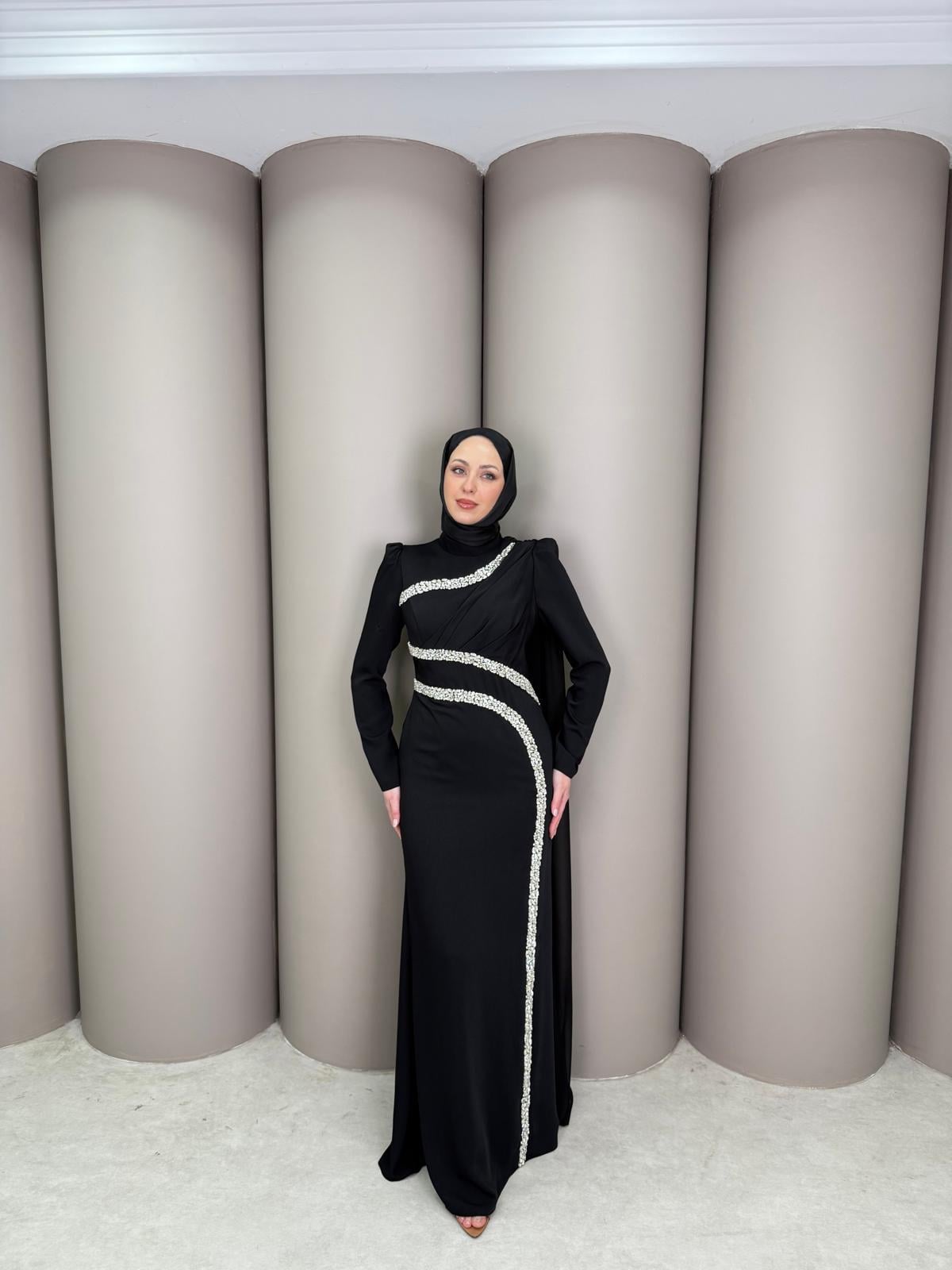 Abiye
Salkım Abiye Siyah