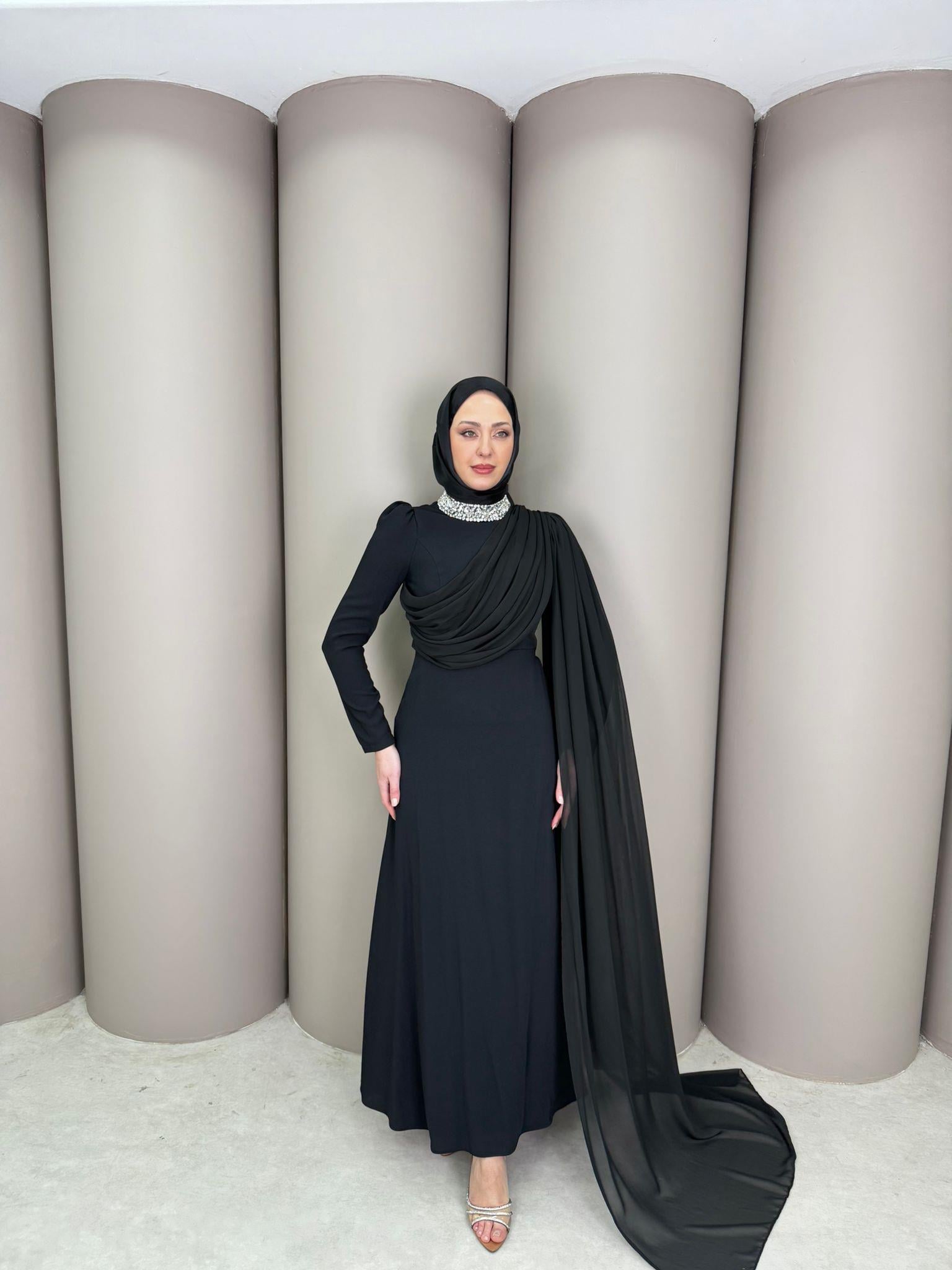 Abiye
Sare Abiye Siyah