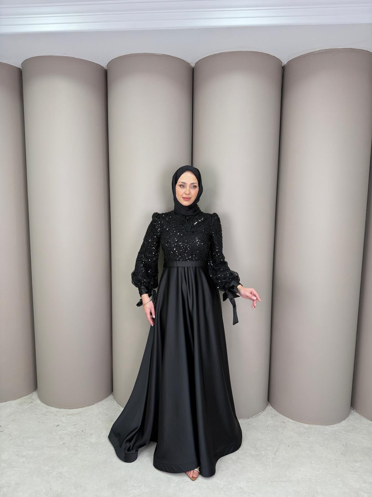 Abiye
Saten Sinem Abiye Siyah