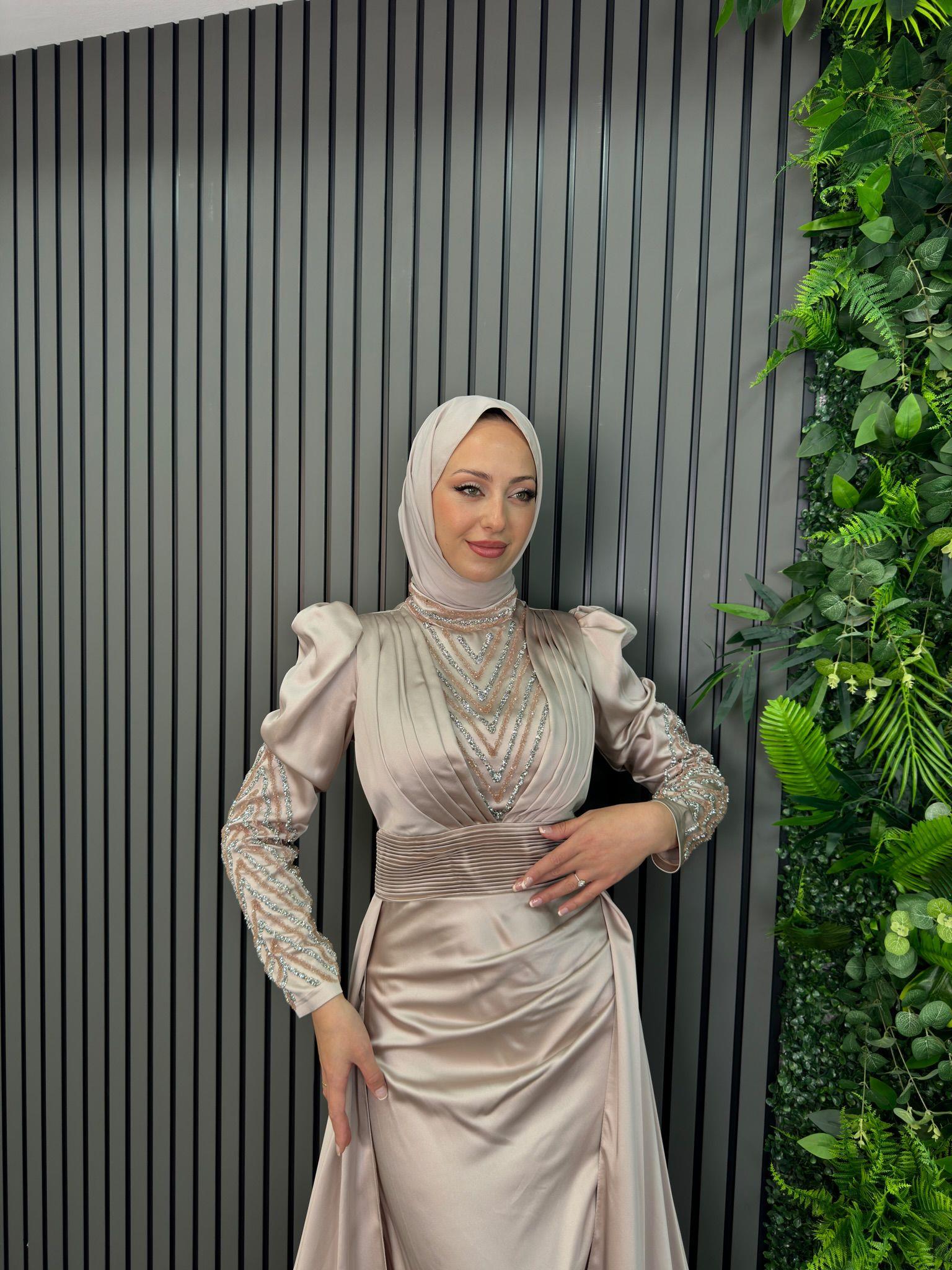 Abiye
Senem Abiye Taş