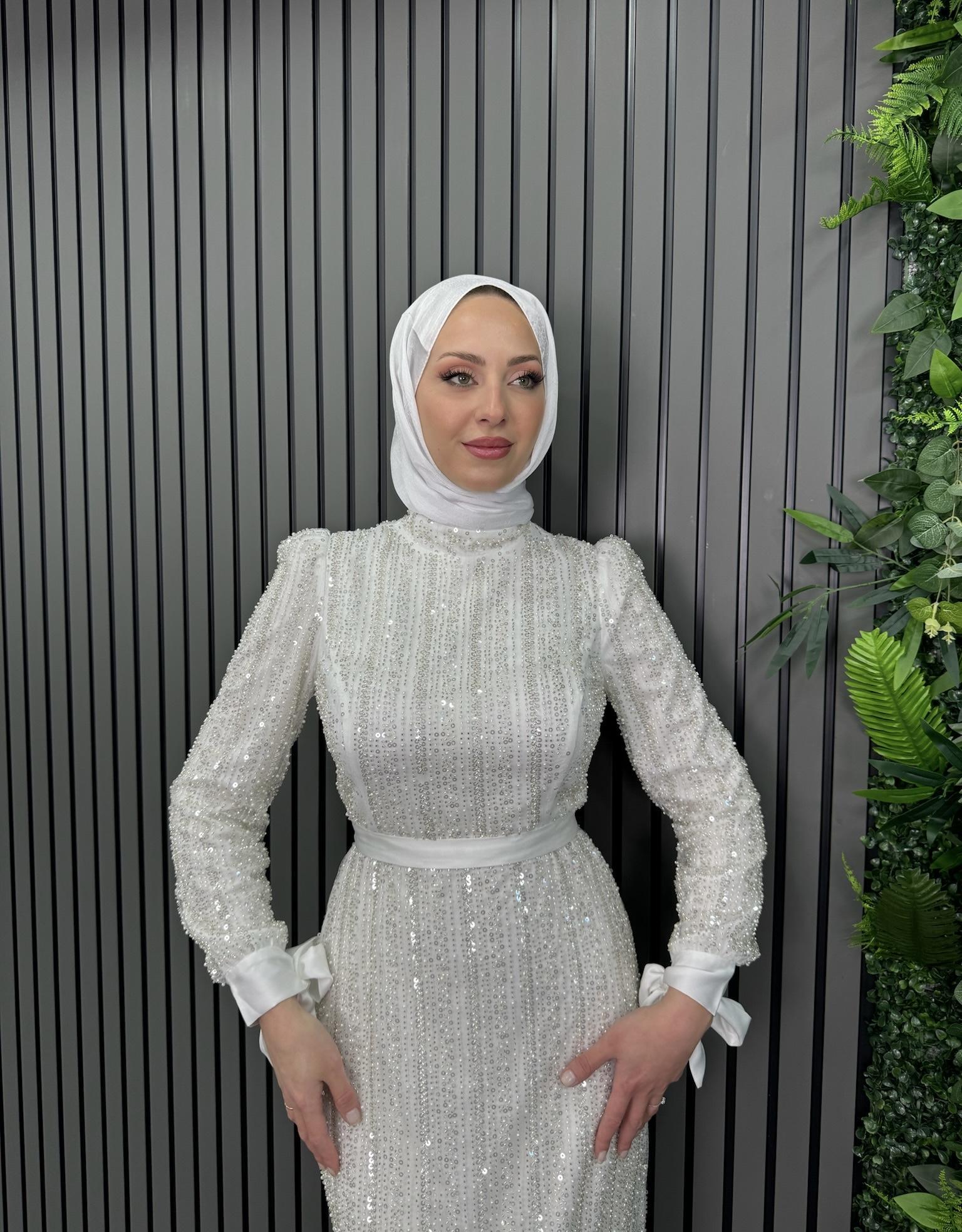 Abiye
Şerit Boncuklu Abiye Beyaz