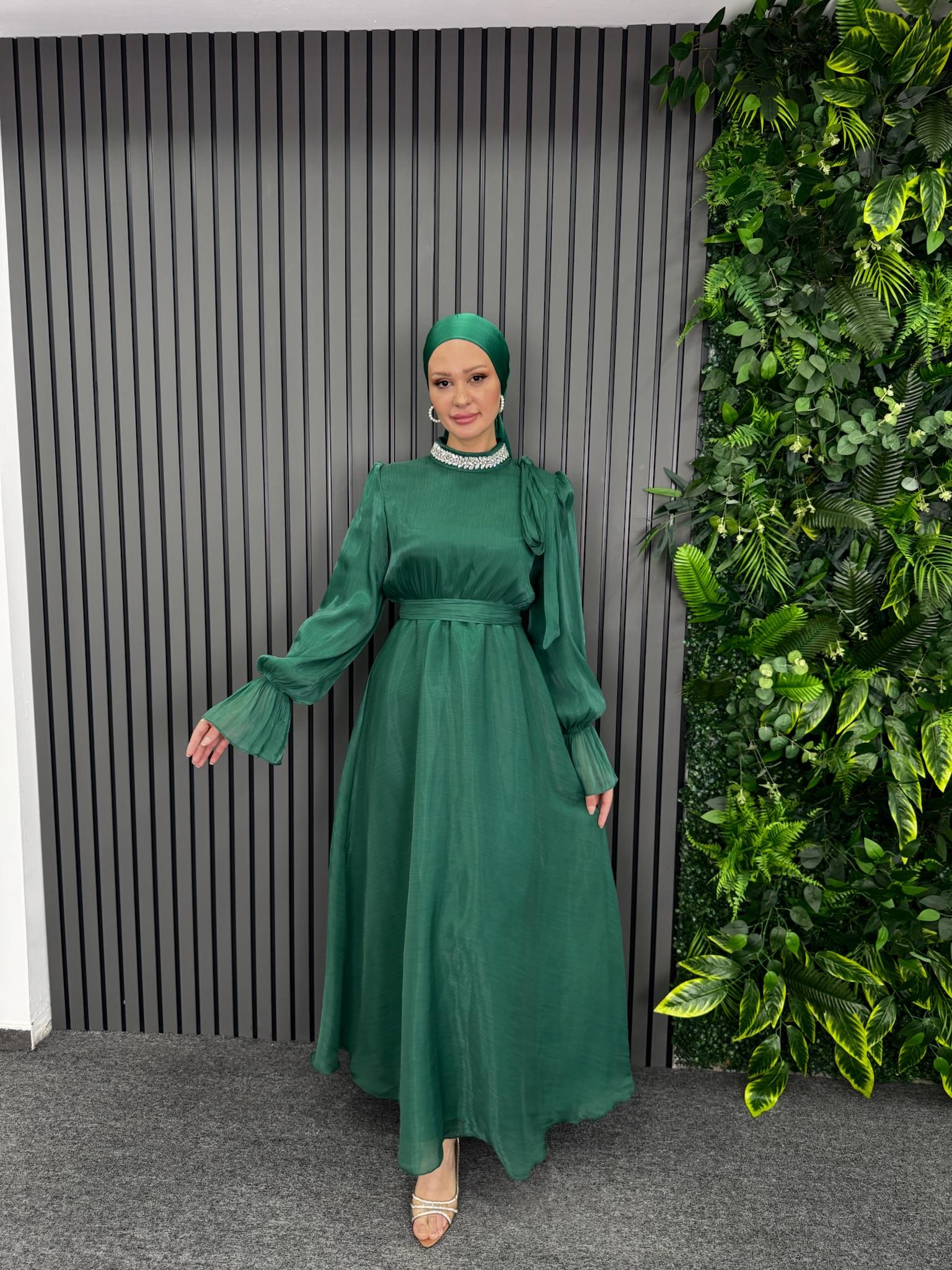 Abiye
Solea Abiye Zümrüt Yeşil