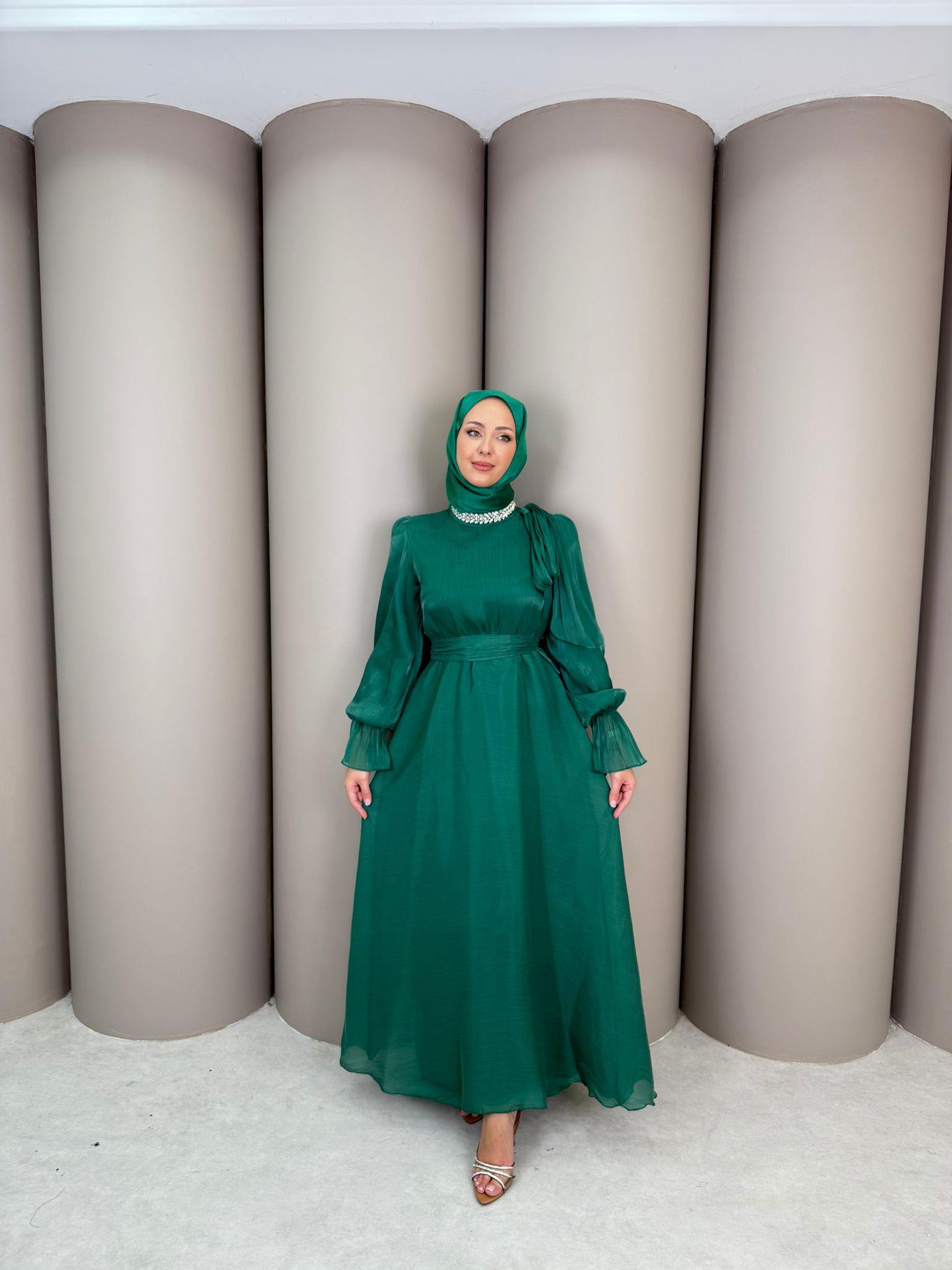 Abiye
Solea Abiye Zümrüt Yeşil