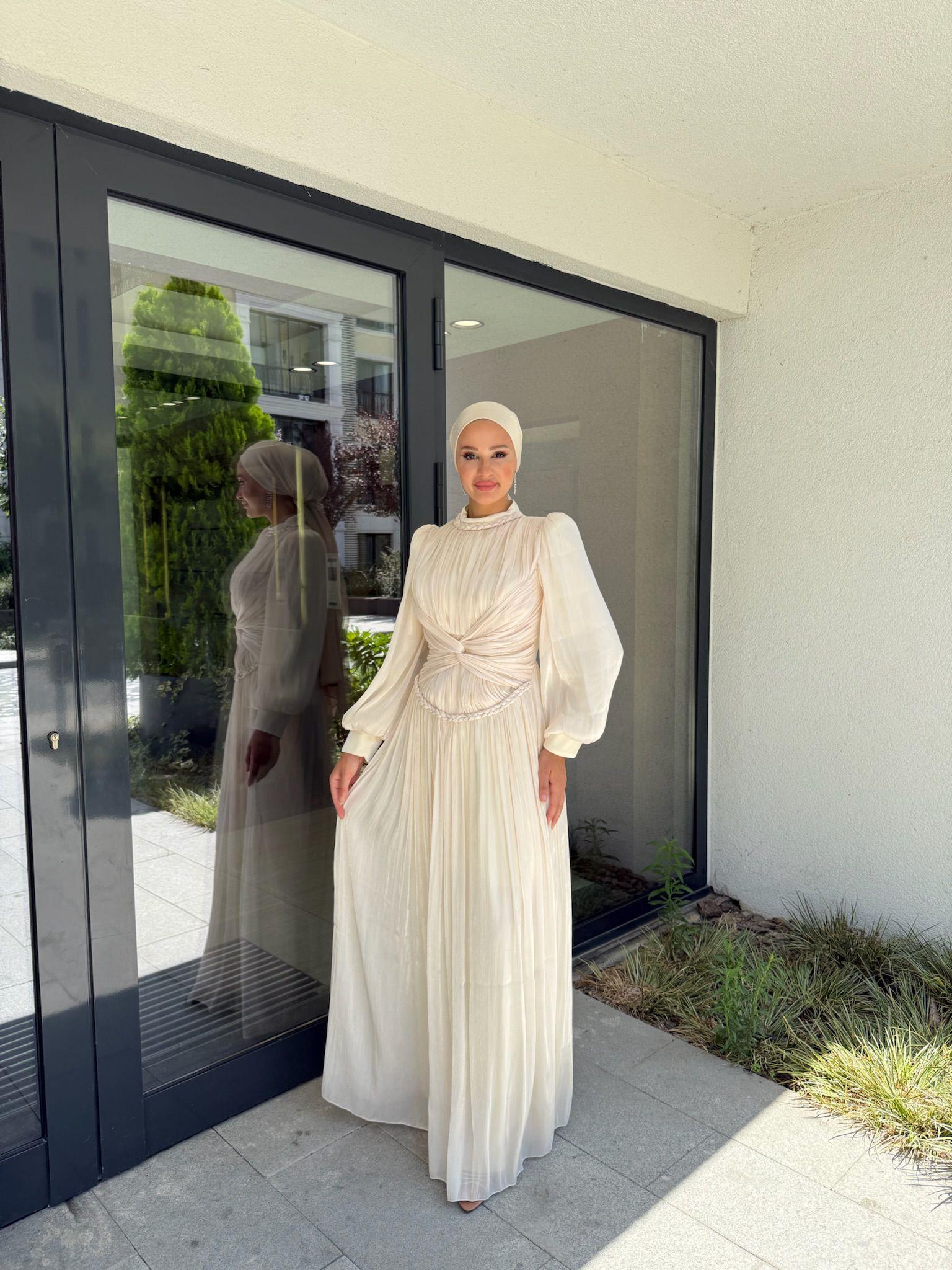 Abiye
Zerya Abiye Bej