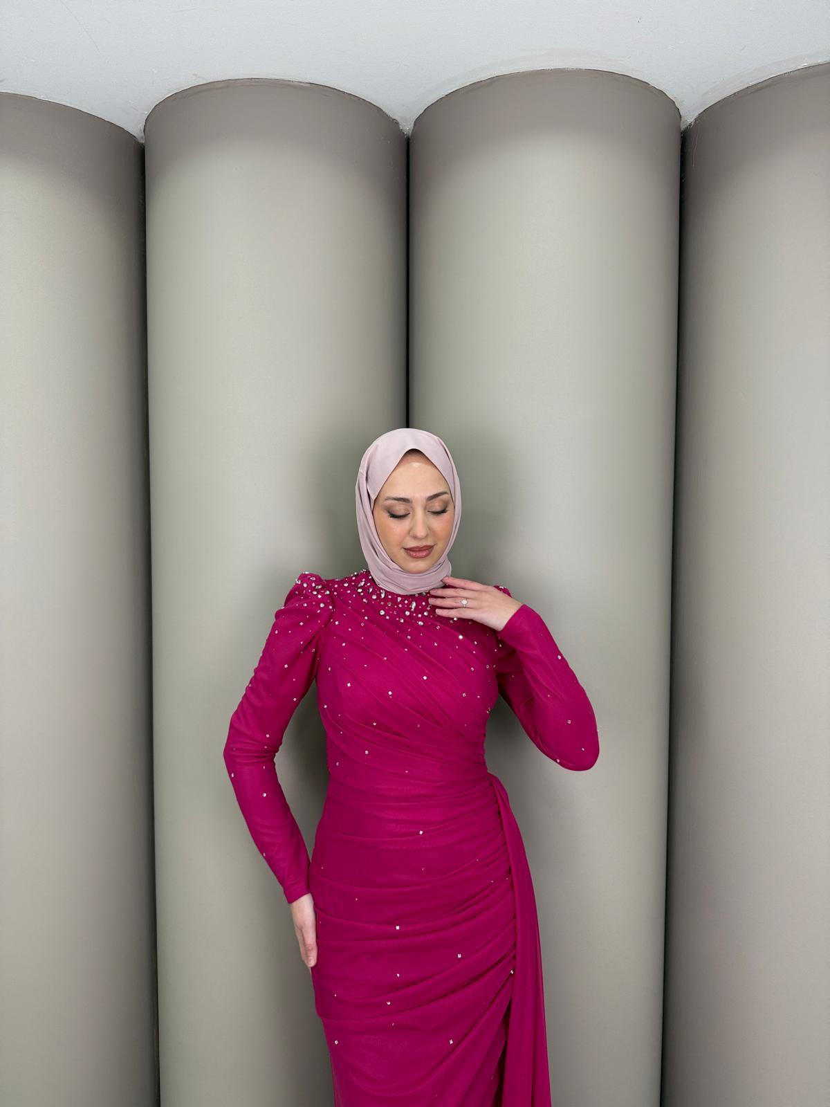 En Yeniler
İris Abiye Fuşya