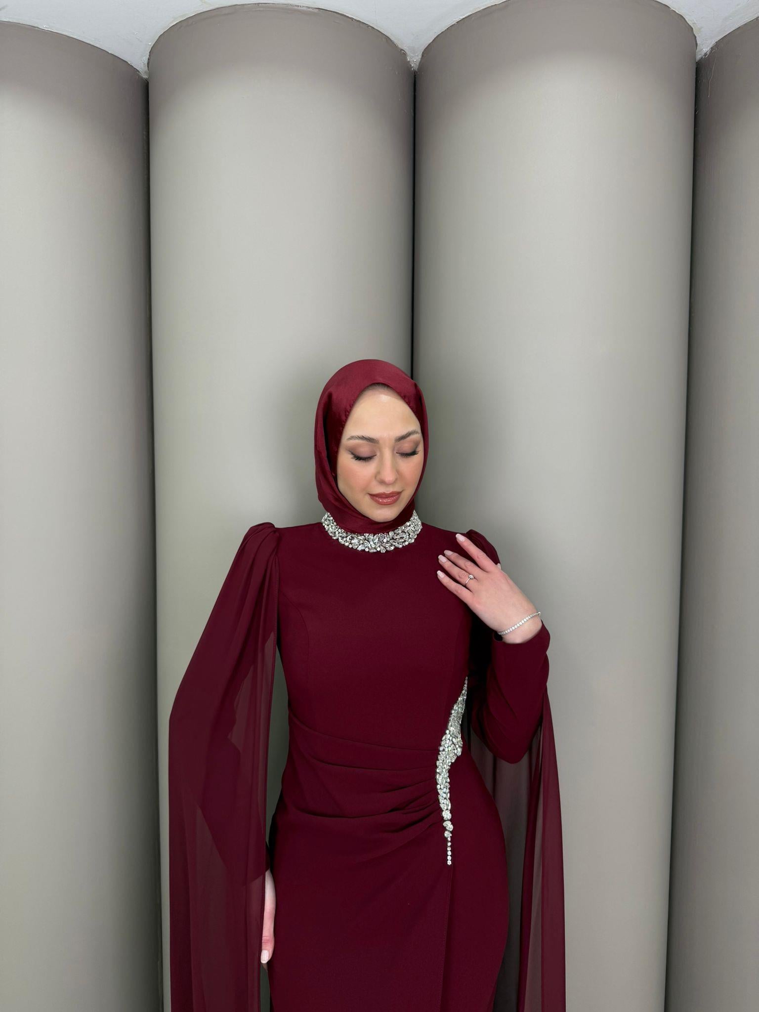 En Yeniler
Lauren Abiye Bordo