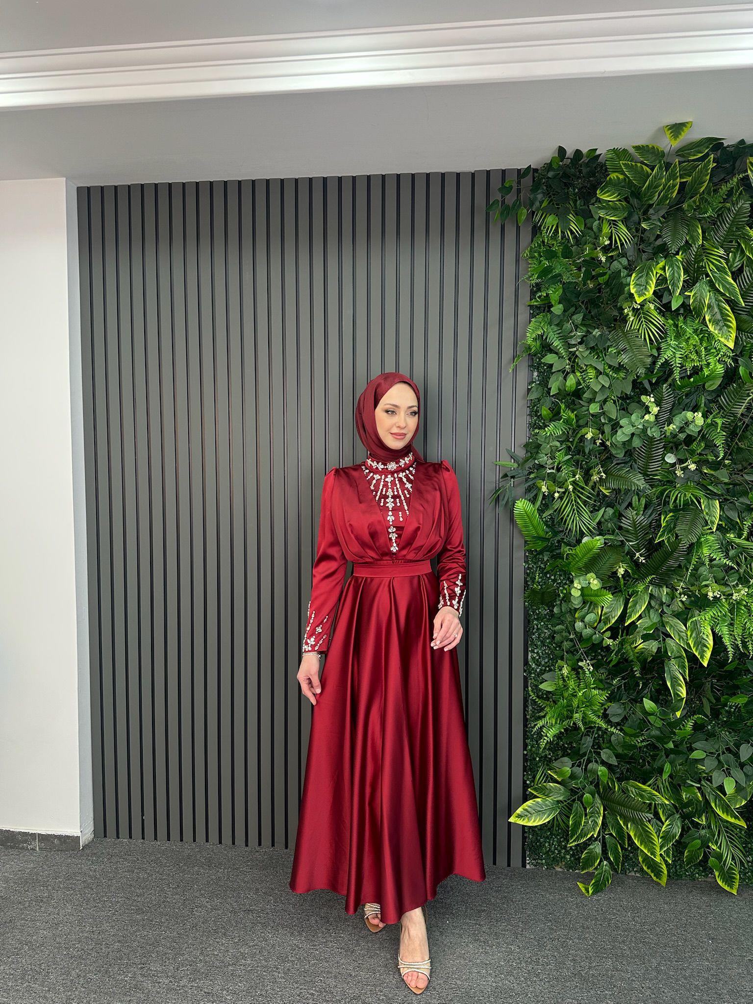 En Yeniler
Lucia Abiye Bordo