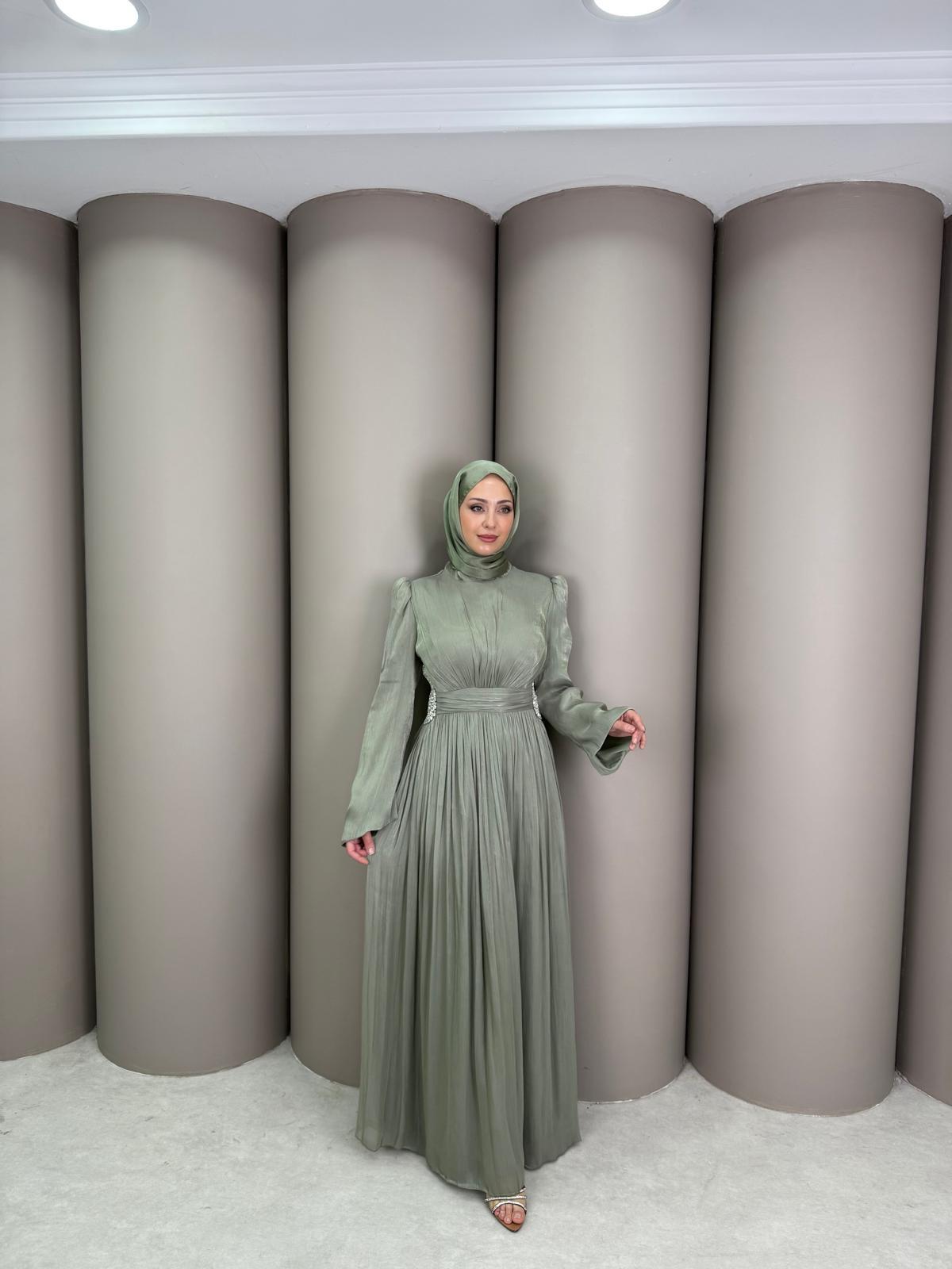 En Yeniler
Luness Abiye Küf Yeşil