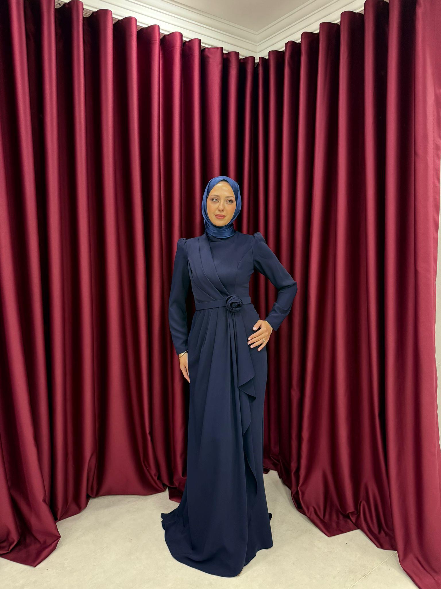 En Yeniler
Olivia Abiye Lacivert