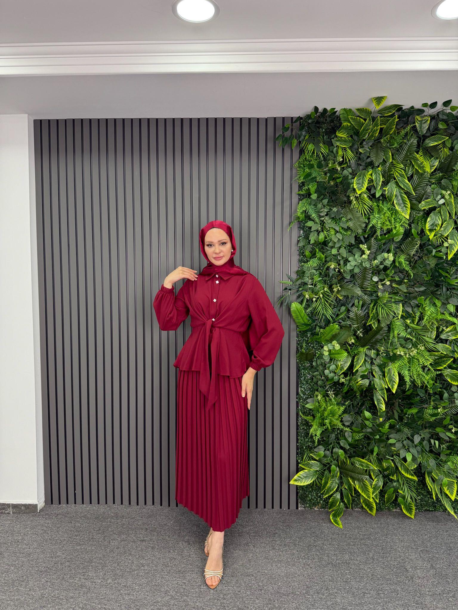 Takım
Selen Takım Bordo