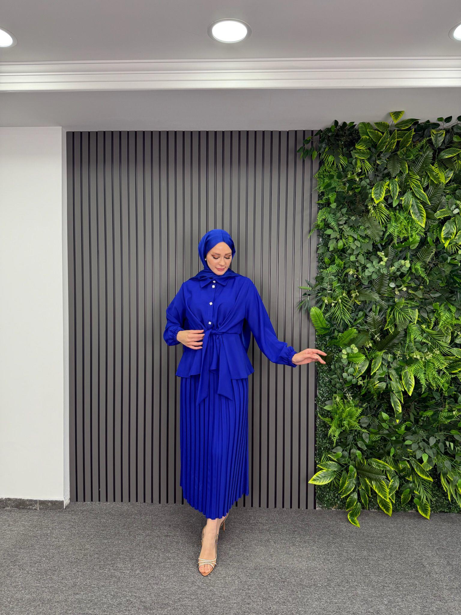 Takım
Selen Takım Saks Mavi