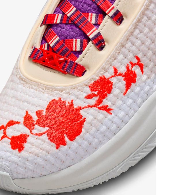 Lebron 20 Premium 'Ceremony' Sadece Sneakerstr.com'da