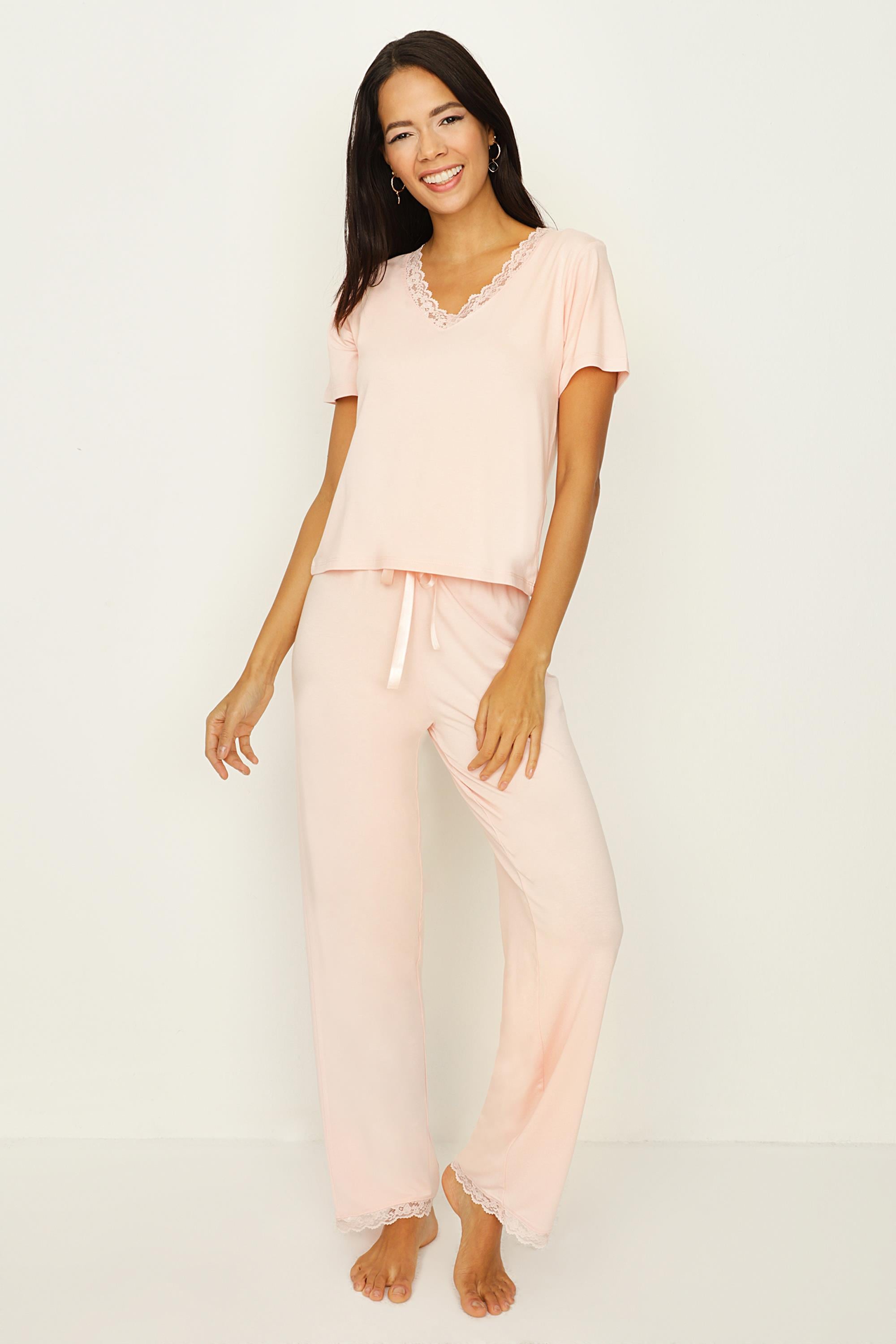 Kadın Dantel Detaylı Örme Pijama Takımı