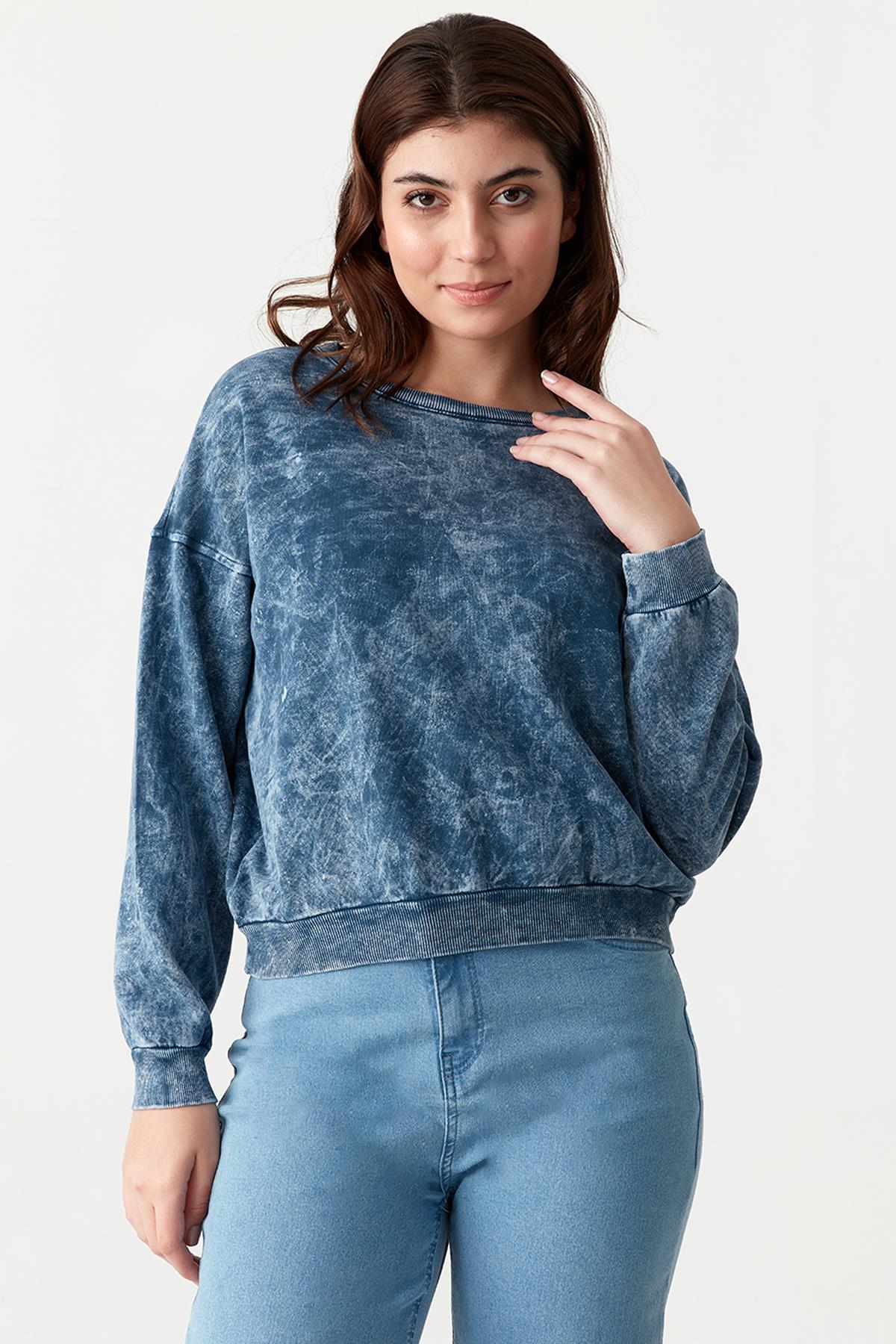 Kadın Asit Yıkamalı Oversize Sweatshirt