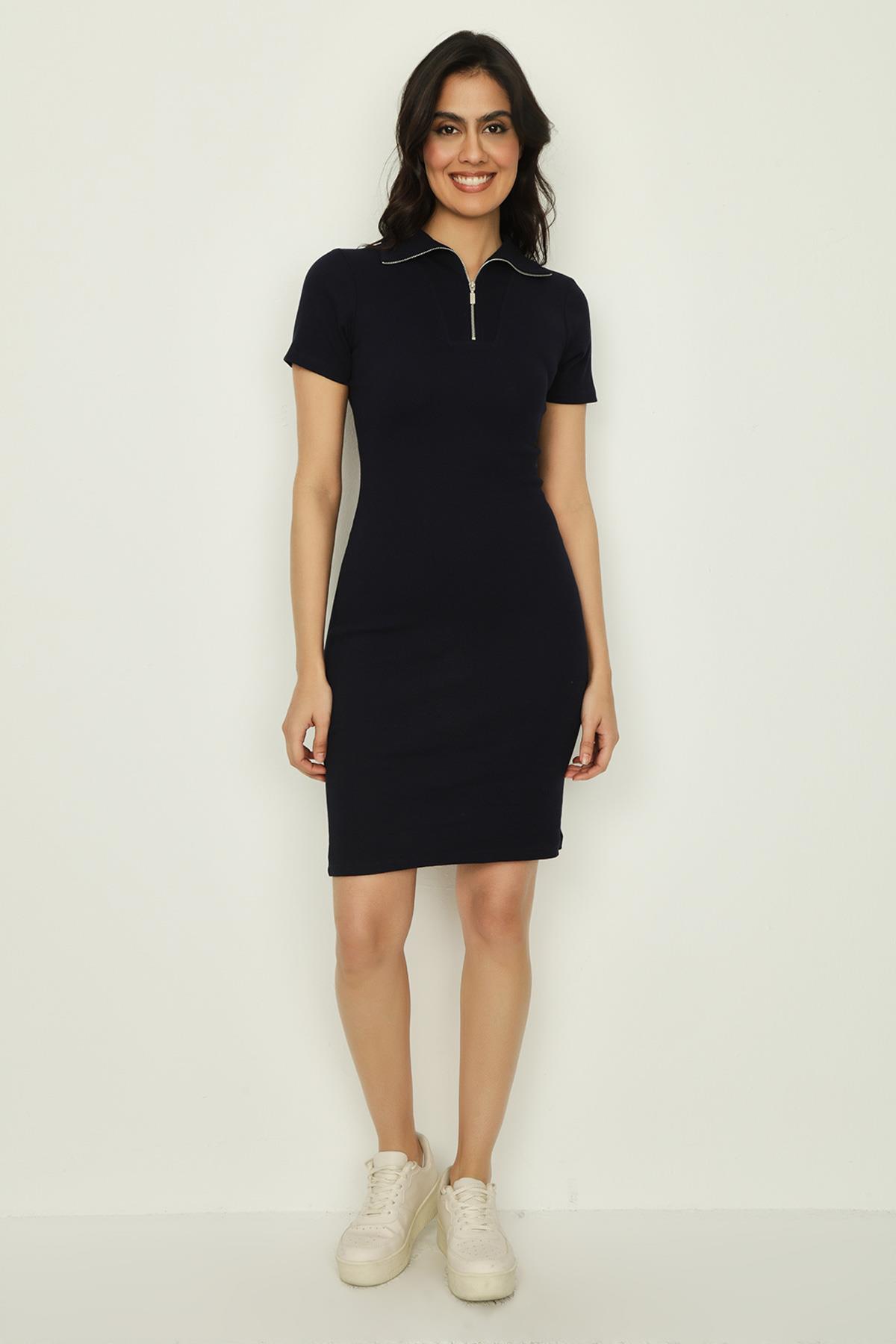 Kadın Dik Yaka Fermuar Detaylı Örme Elbise