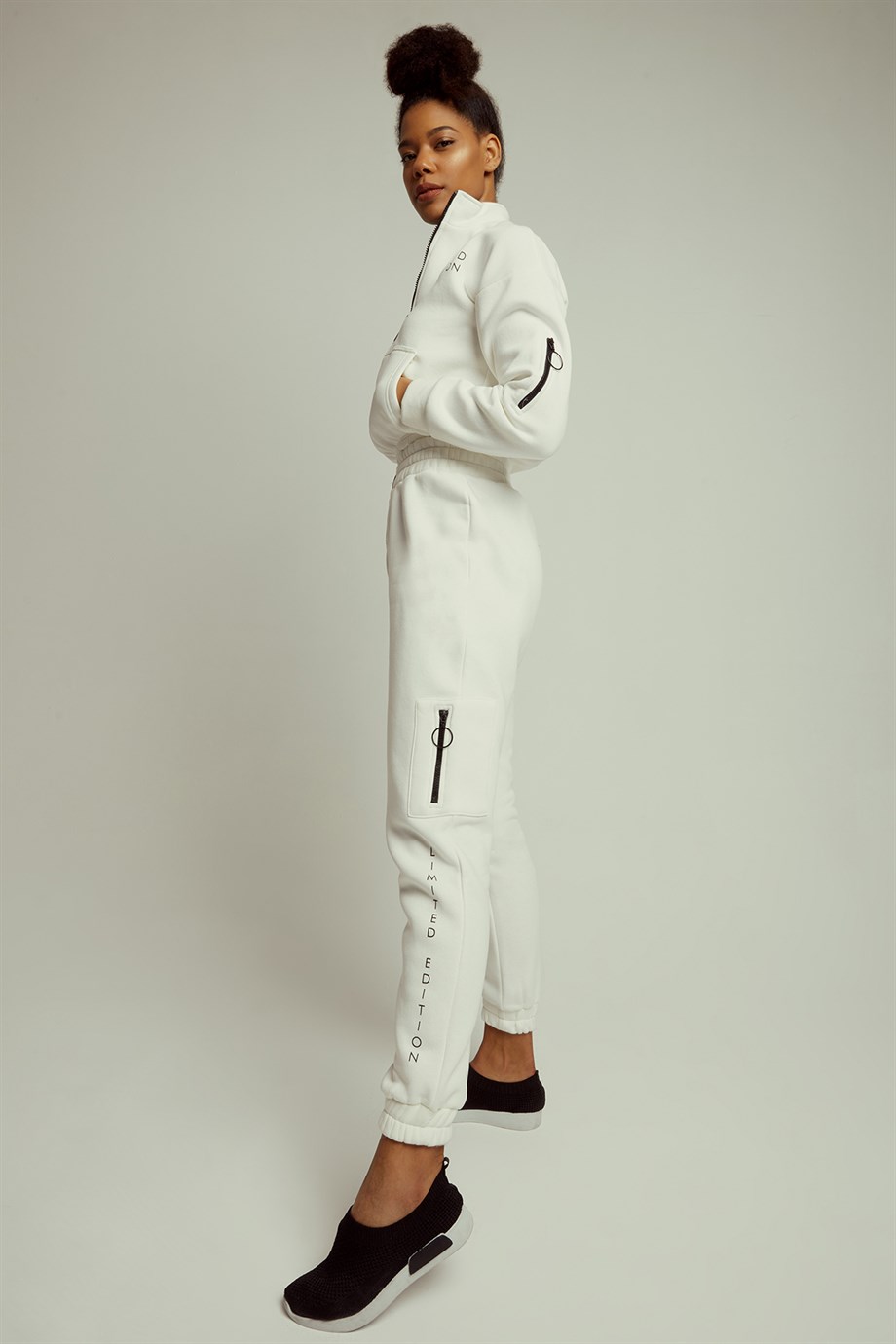 Kadın Limited Edition Jogger Pantolon · 16