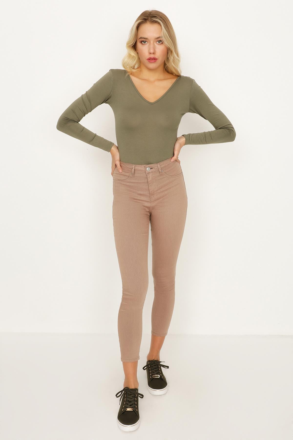 Kadın Yırtık Detaylı Yüksek Bel Skinny Jeans · 200