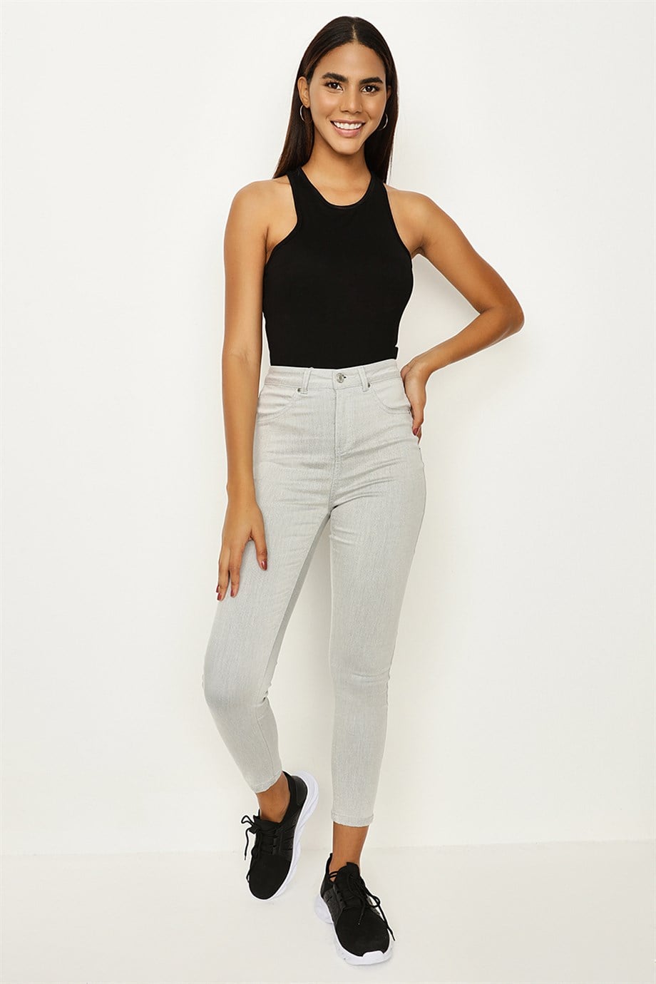 Kadın Yırtık Detaylı Yüksek Bel Skinny Jeans · 83