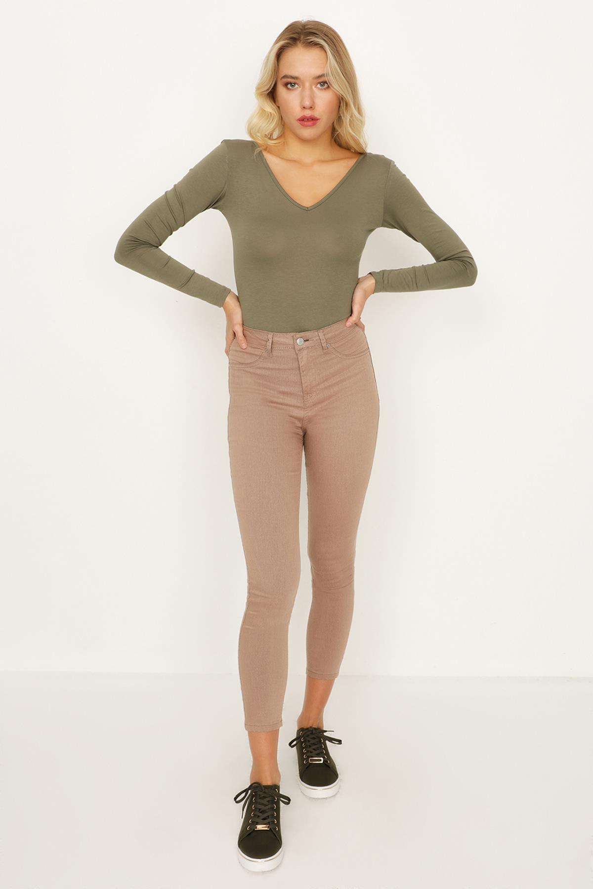 Kadın Yırtık Detaylı Yüksek Bel Skinny Jeans · 371