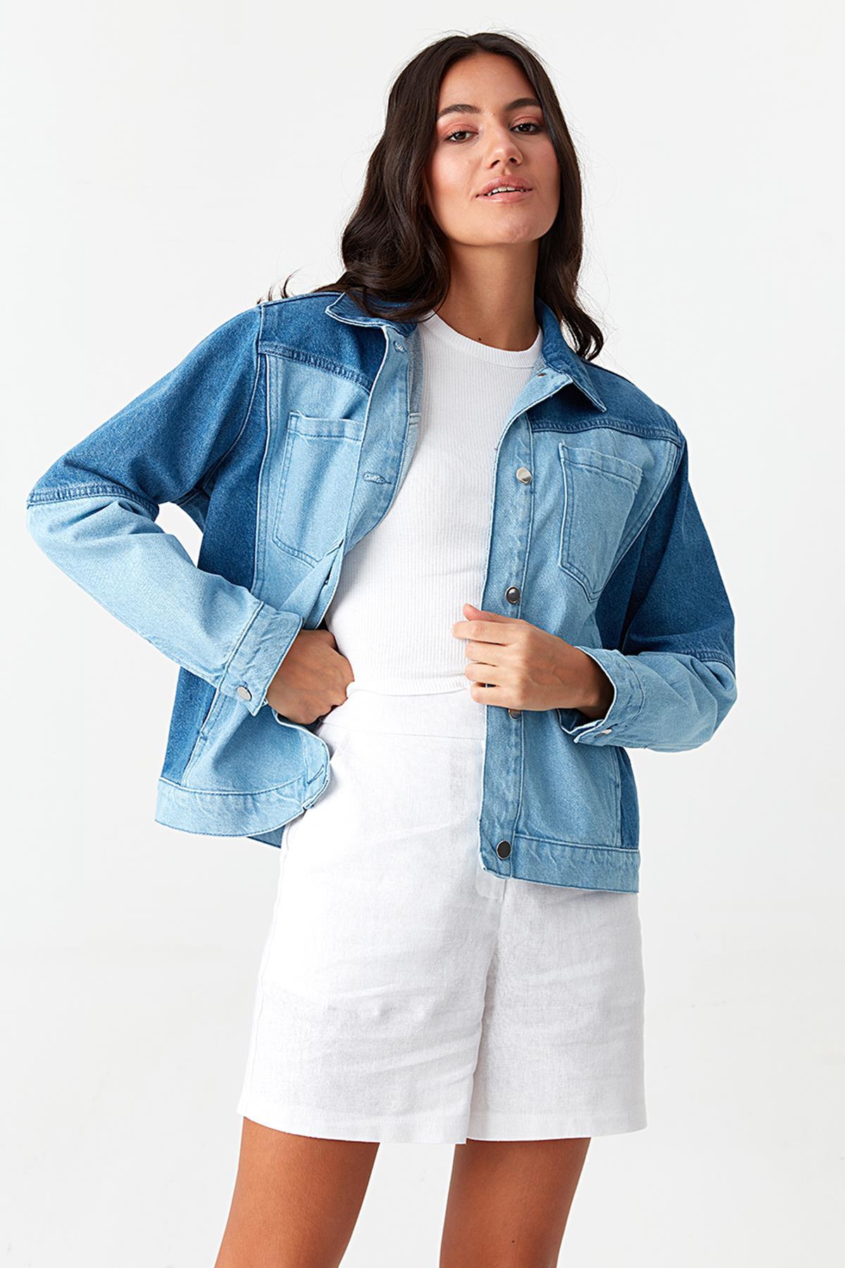 Renk Bloklu Cep Detaylı Denim Ceket