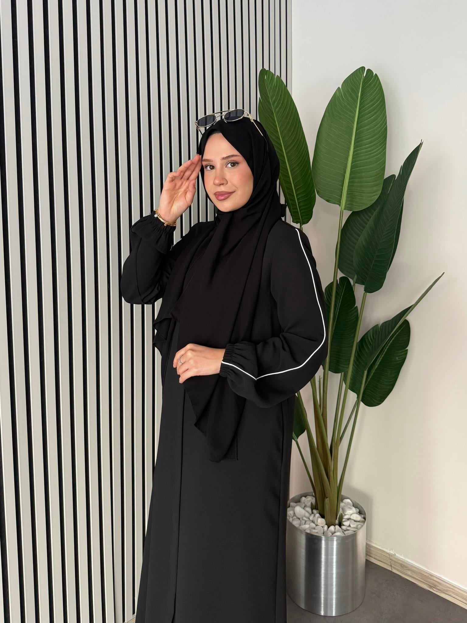Biyeli Ferace - Siyah