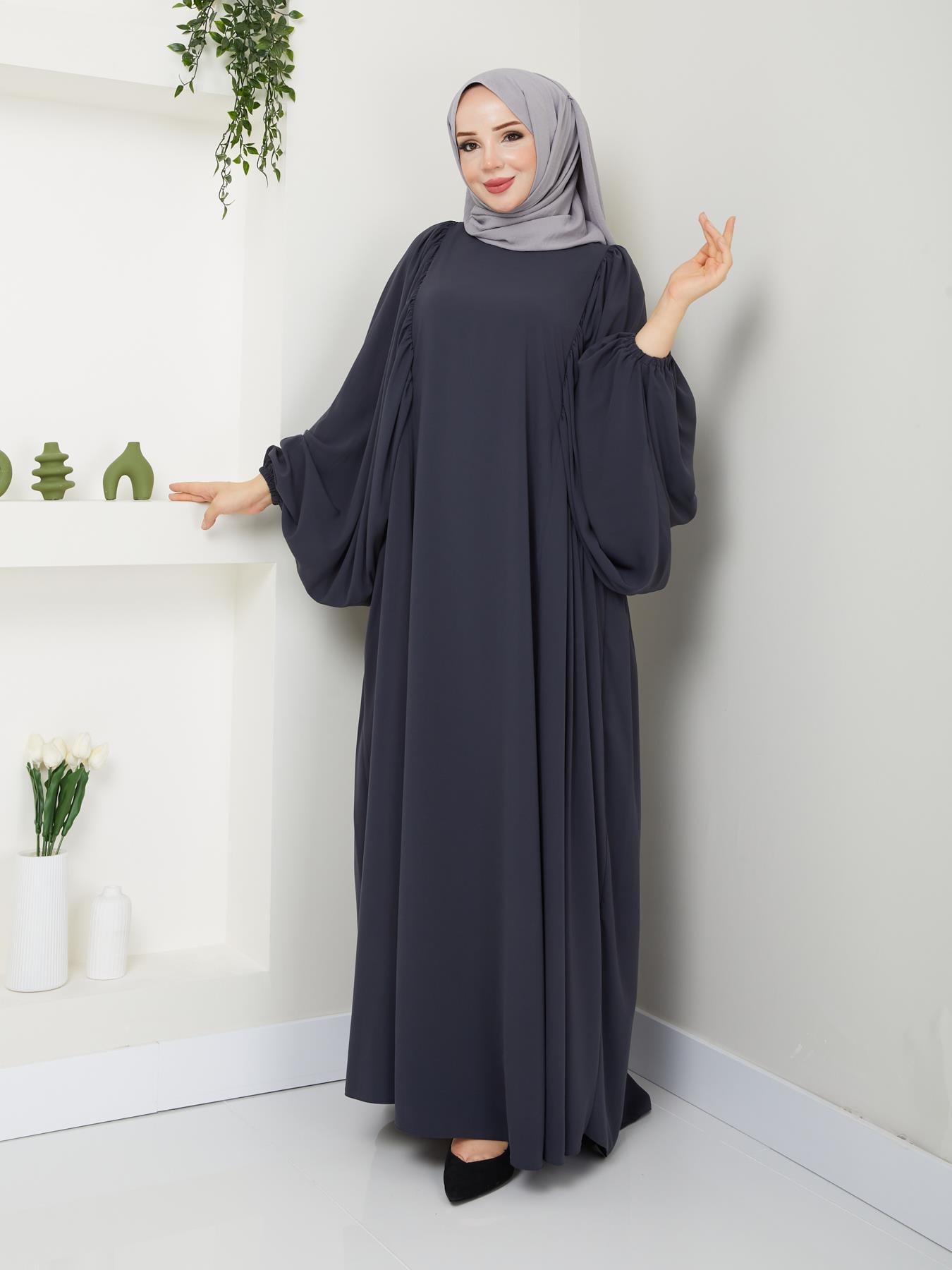 Züleyha Ferace & Abaya - Füme