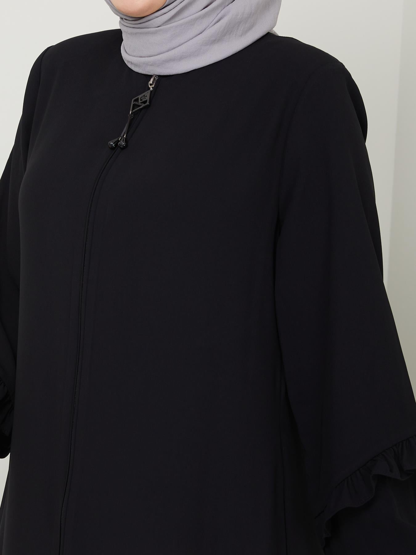 Zümra Ferace - Siyah