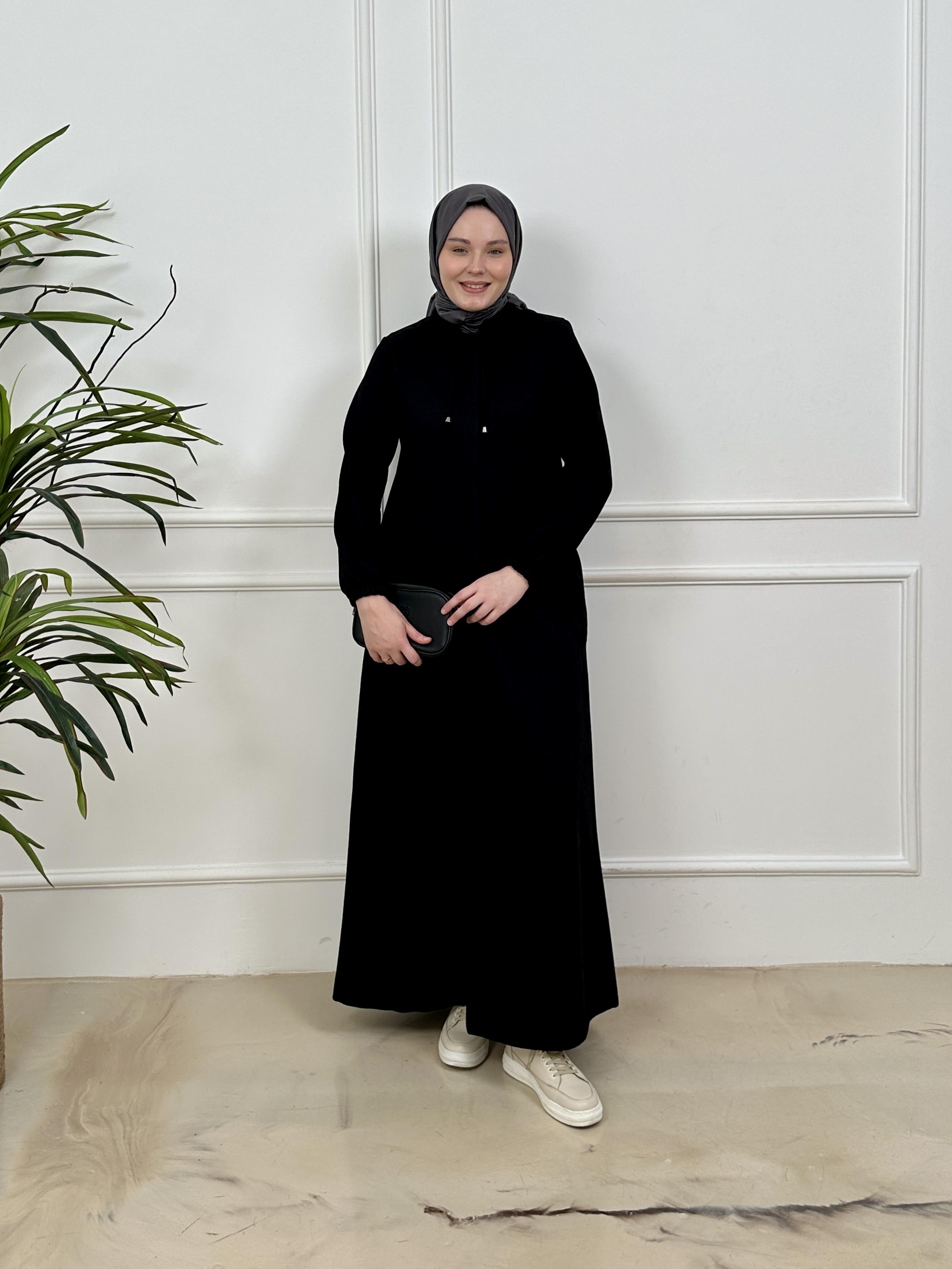 Sade Kışlık Ferace - Siyah