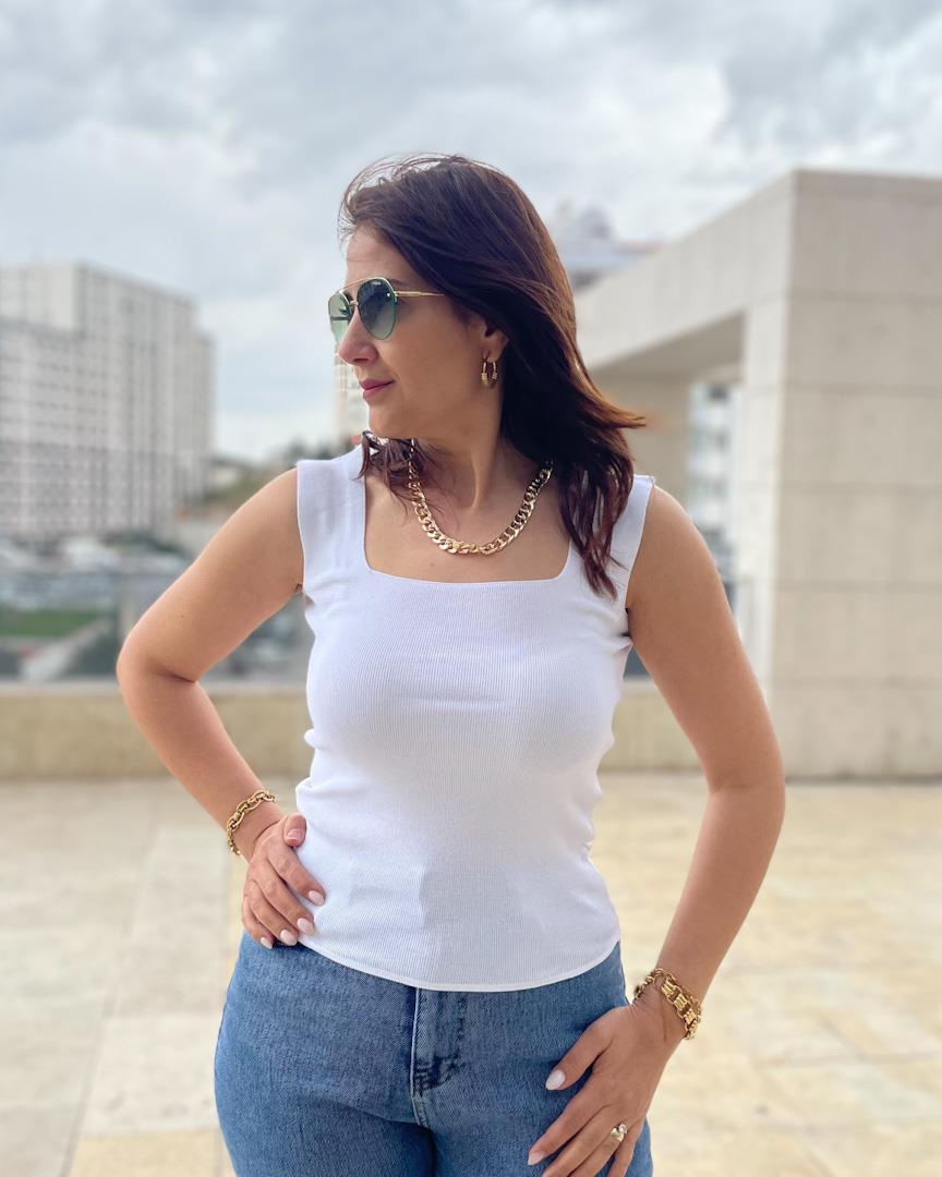 BEYAZ KARE YAKA BLUZ