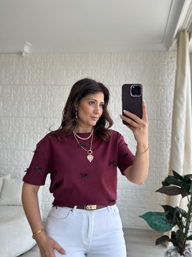 Bordo  Bisiklet Yaka Minik Fiyonklu Basic Tişört