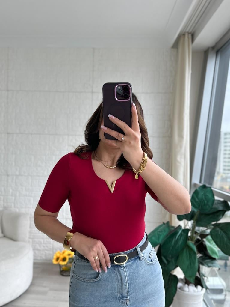 Bordo Modal Kumaş V Metal Detaylı Kısa Kol Bluz