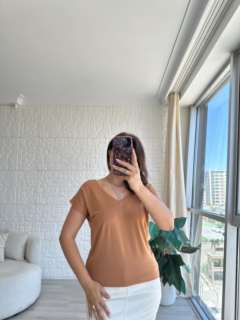 Camel Arka Ön V Yaka Modal Penye Tişört