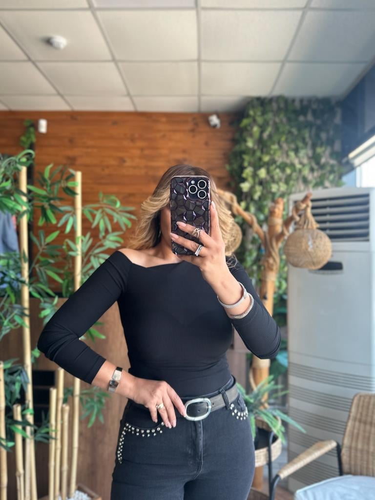 Dilvin Asimetrik Yaka Tül Doku Bluz