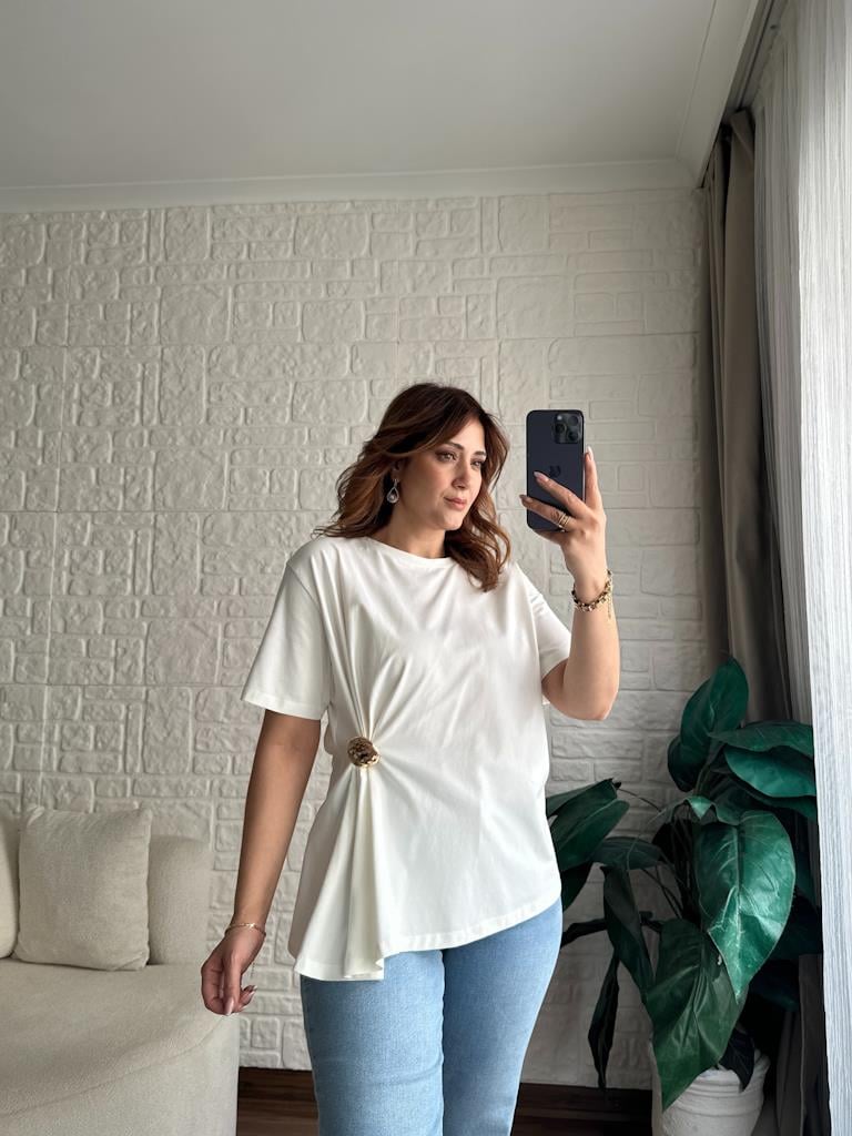 Ekru  Premium Önü Pileli Tokalı Bluz