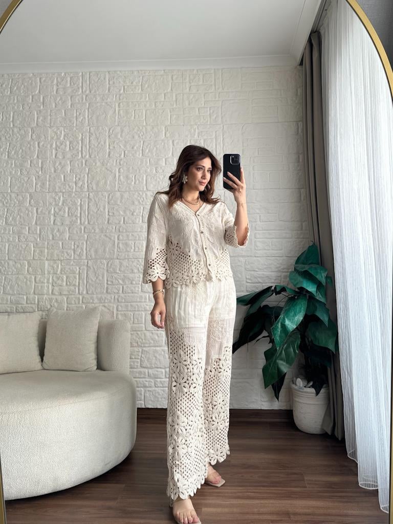 İtalyan Nakışlı Pantolon Bluz Takım